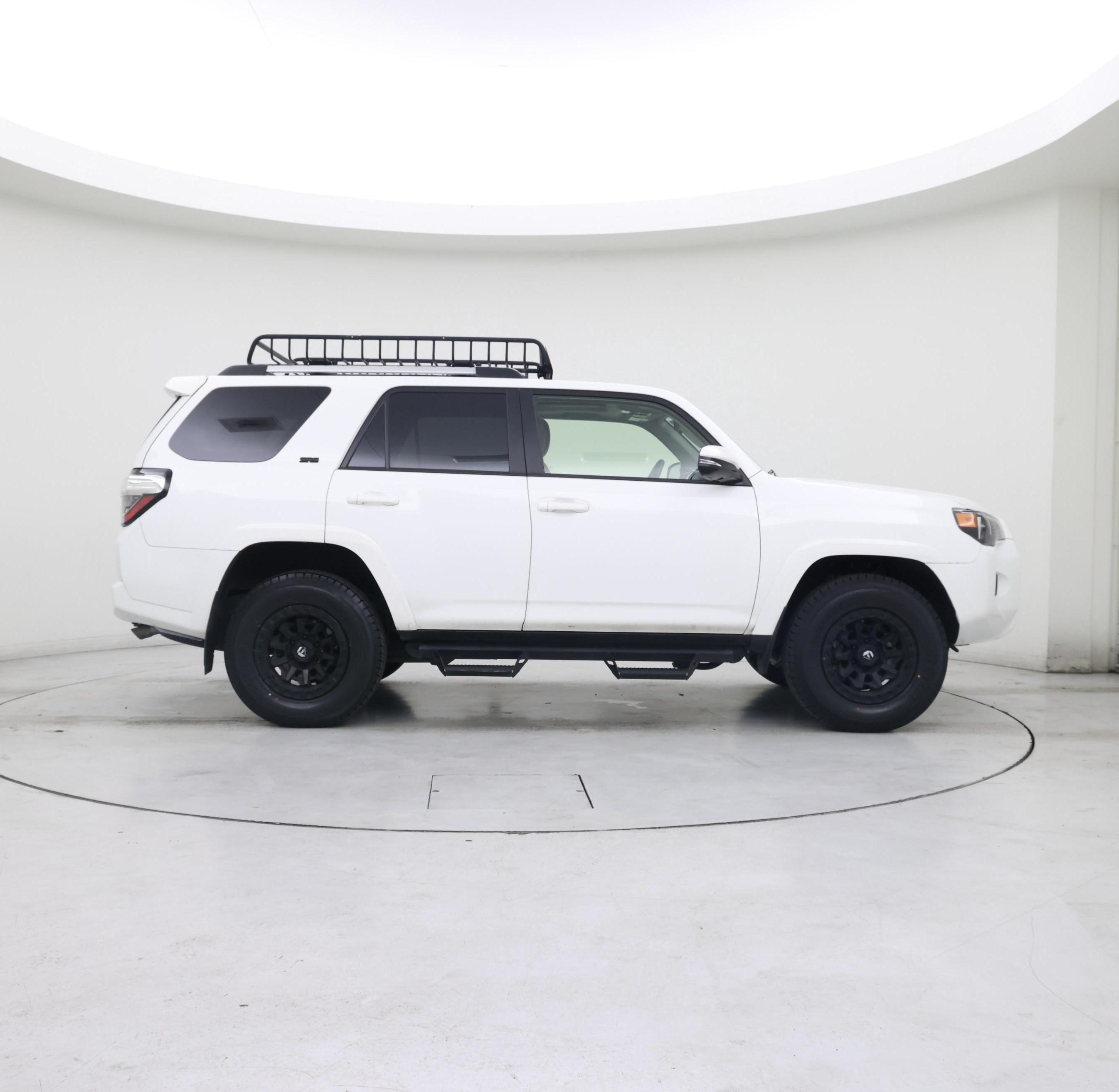 Thumbnail: 2022 Toyota 4Runner - 7