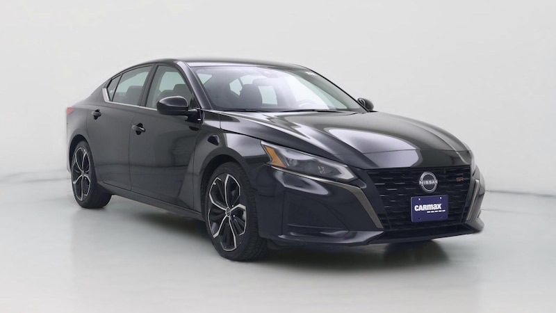 2023 Nissan Altima SR Hero Image