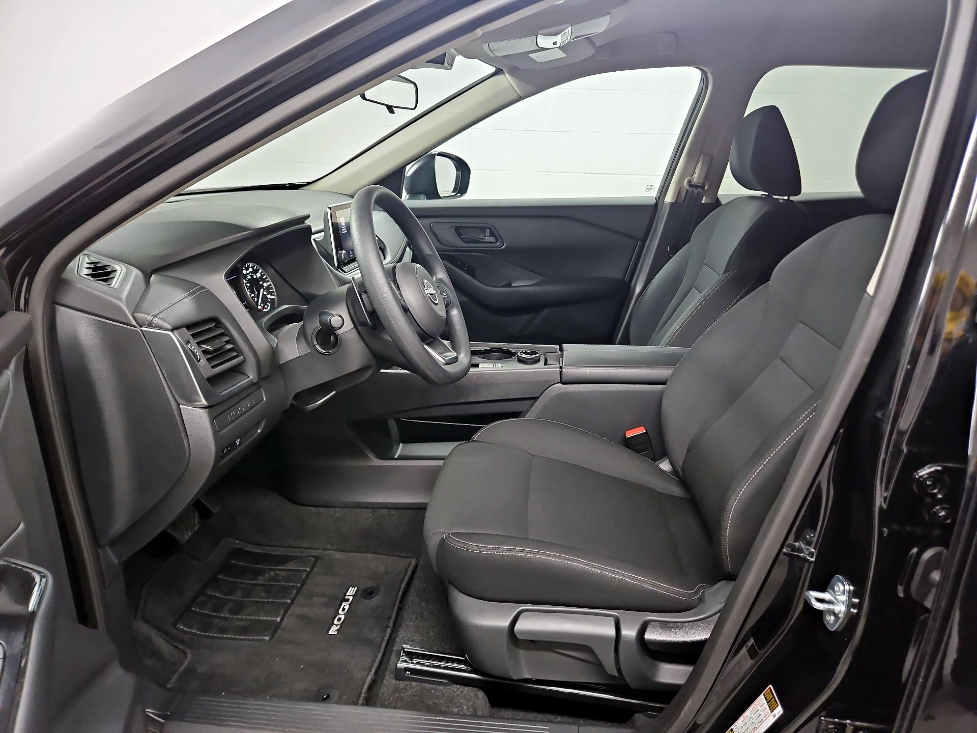 Thumbnail: 2024 Nissan Rogue - 11