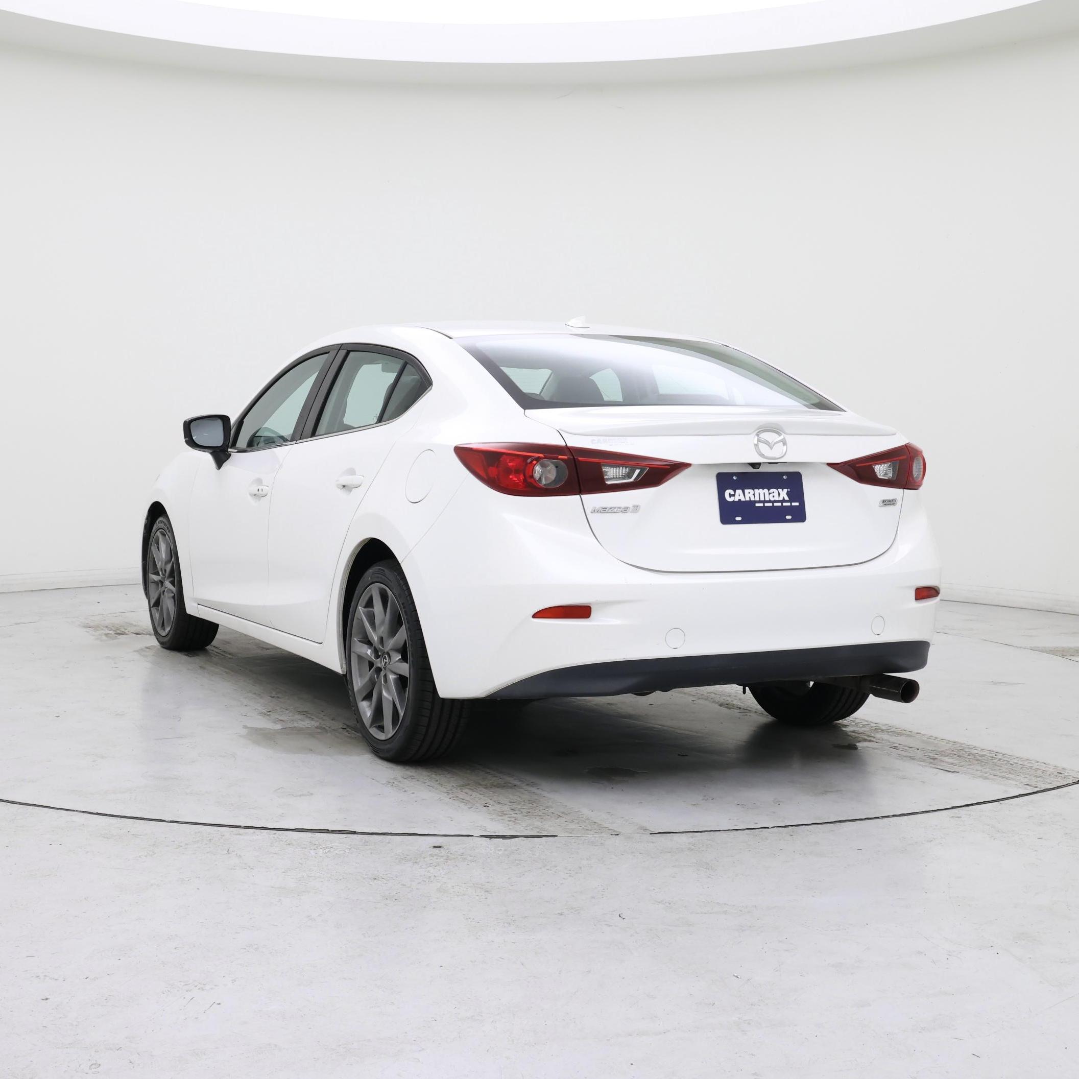 Thumbnail: 2018 Mazda Mazda3 - 2