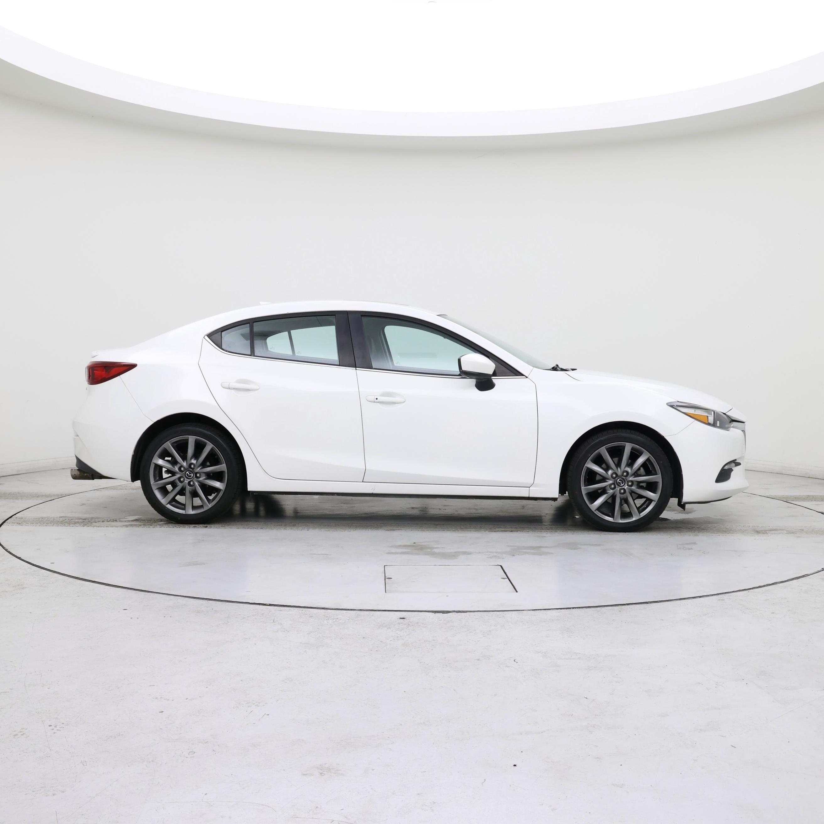 Thumbnail: 2018 Mazda Mazda3 - 7