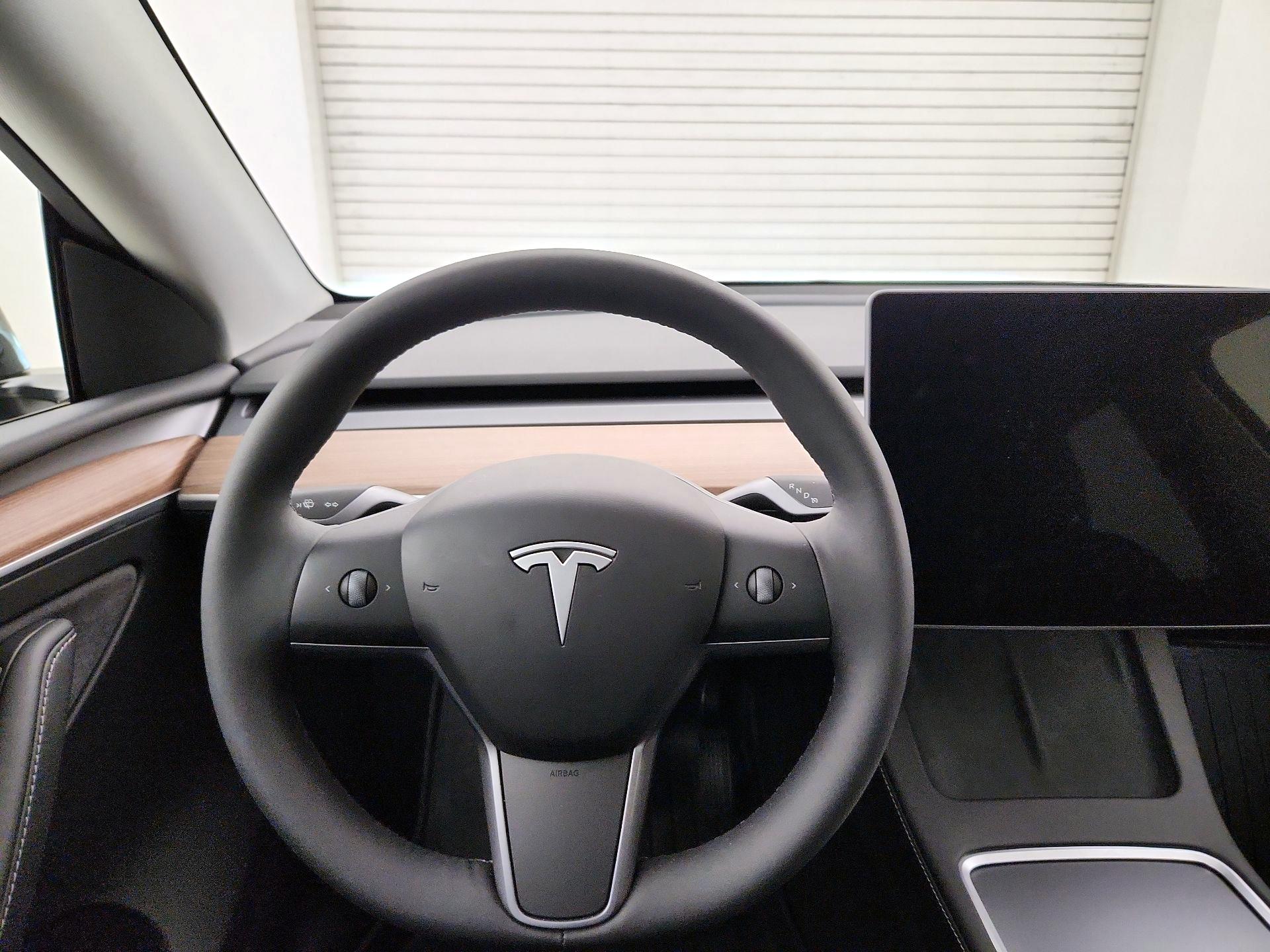 Thumbnail: 2024 Tesla Model Y - 10