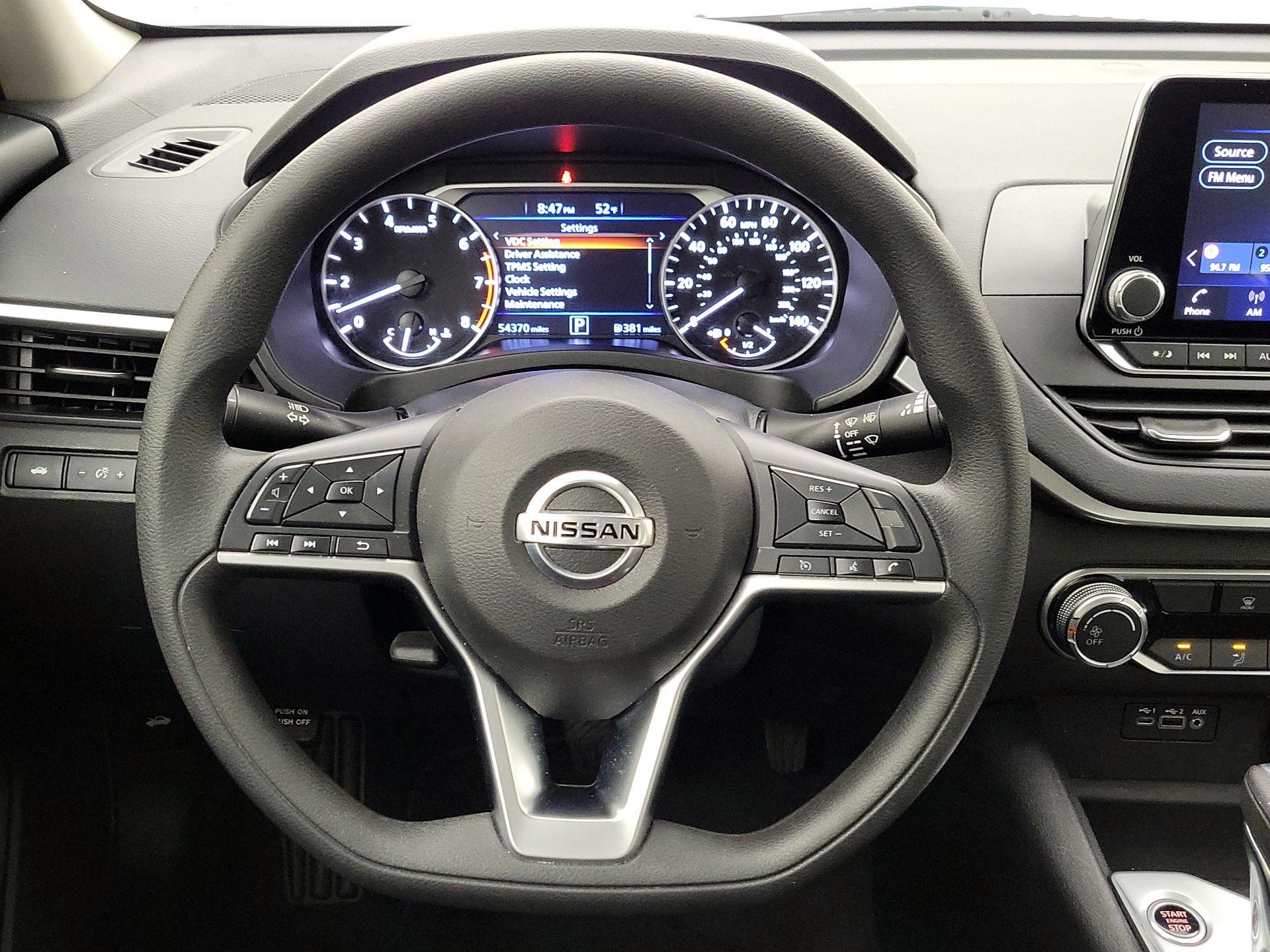 Thumbnail: 2022 Nissan Altima - 10