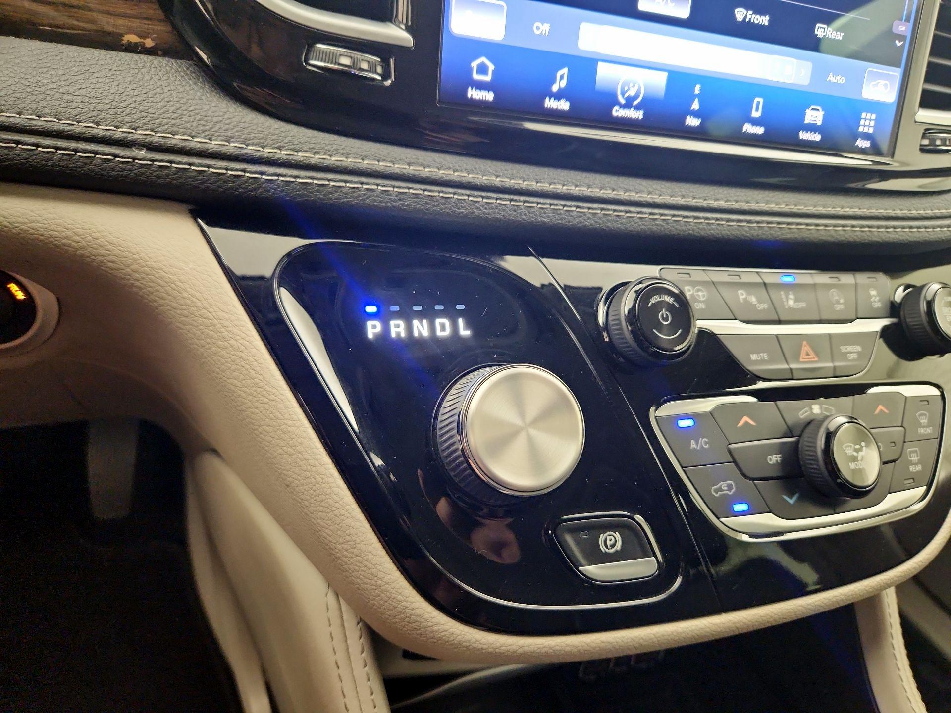 Thumbnail: 2022 Chrysler Pacifica - 18