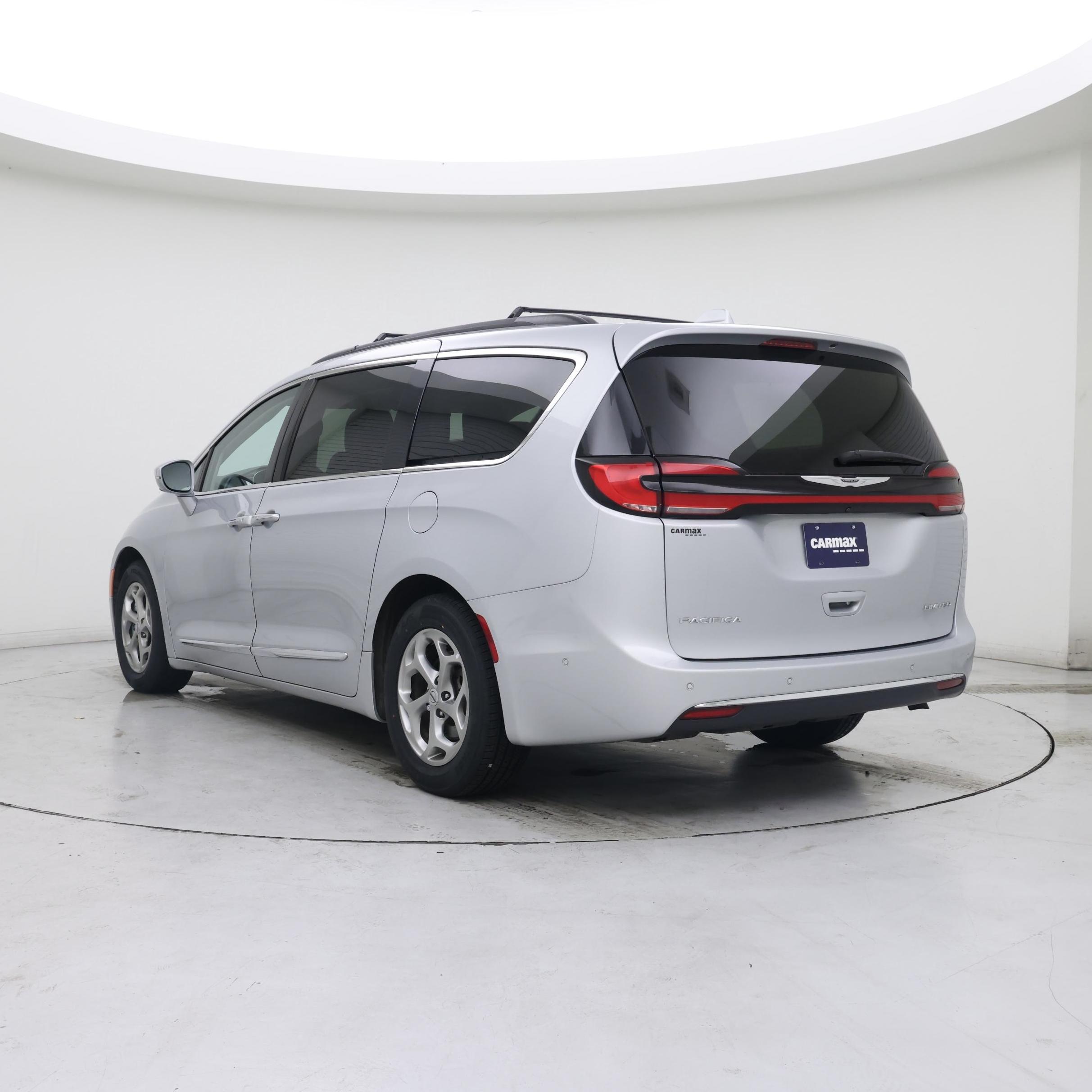 Thumbnail: 2022 Chrysler Pacifica - 2