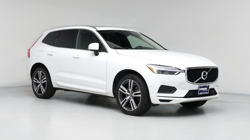 2019 Volvo XC60 T6 Momentum Hero Image