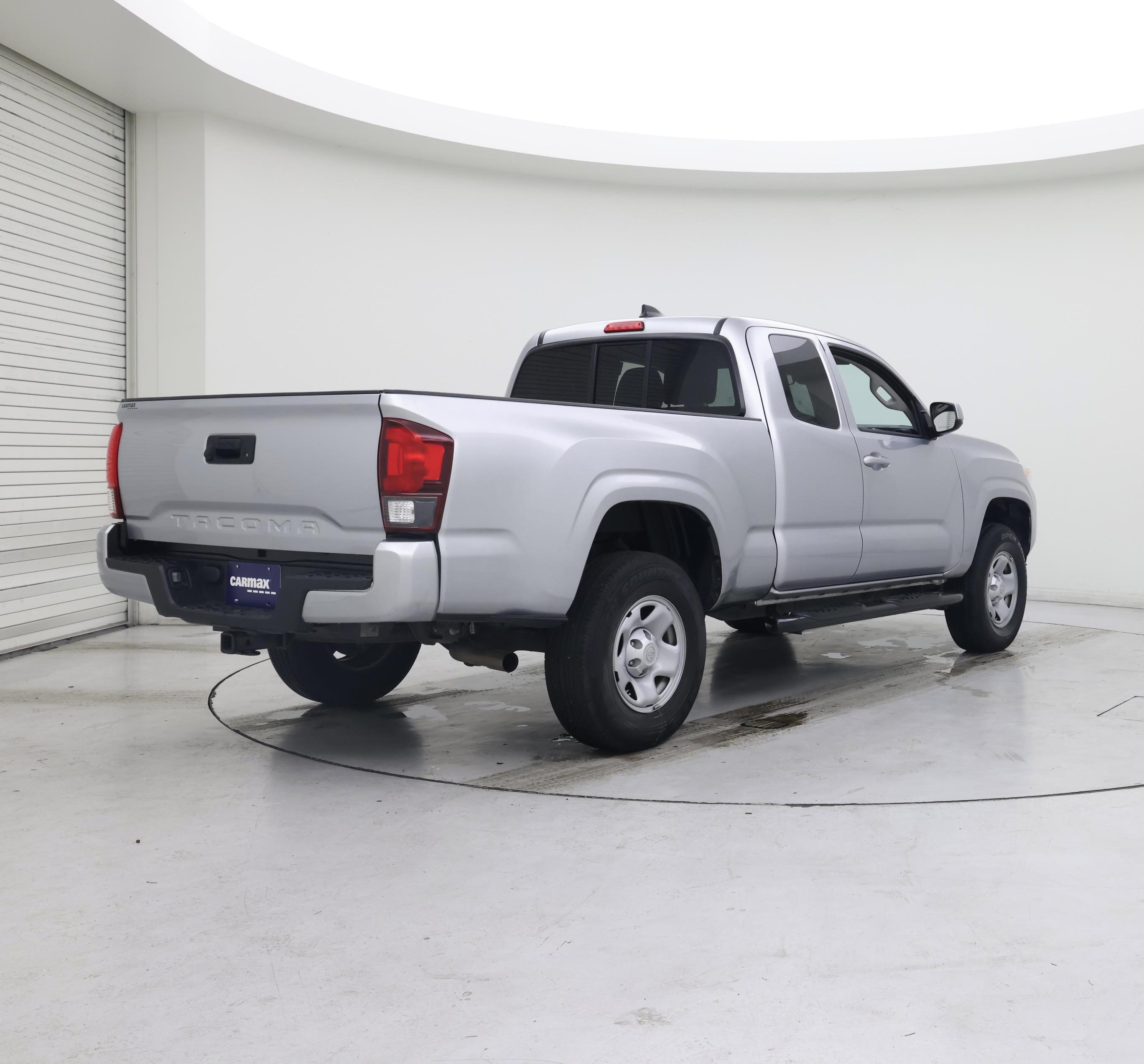 Thumbnail: 2022 Toyota Tacoma - 8