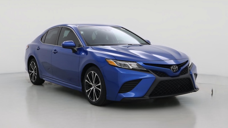 2019 Toyota Camry SE Hero Image