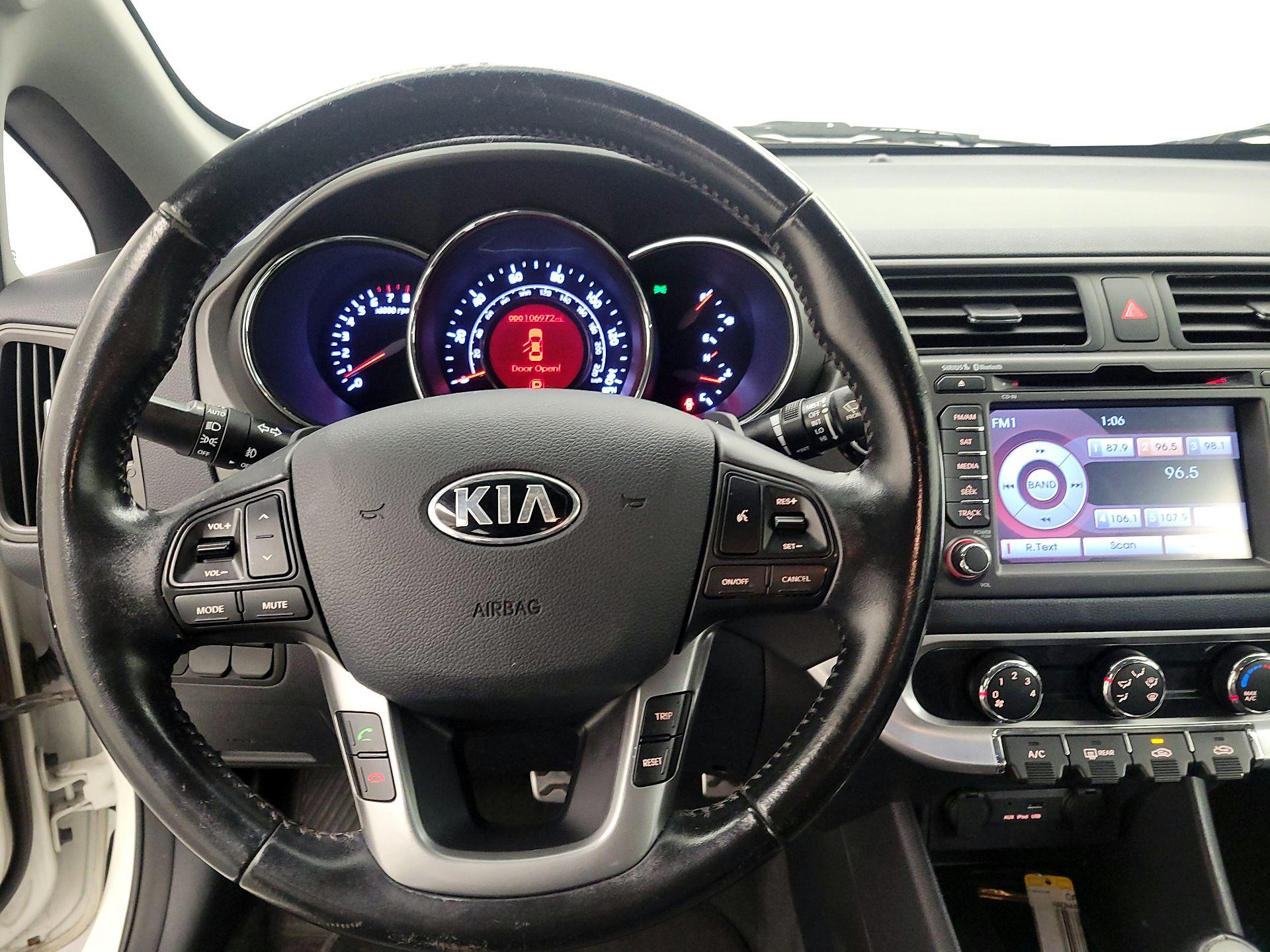 Thumbnail: 2014 Kia Rio - 10