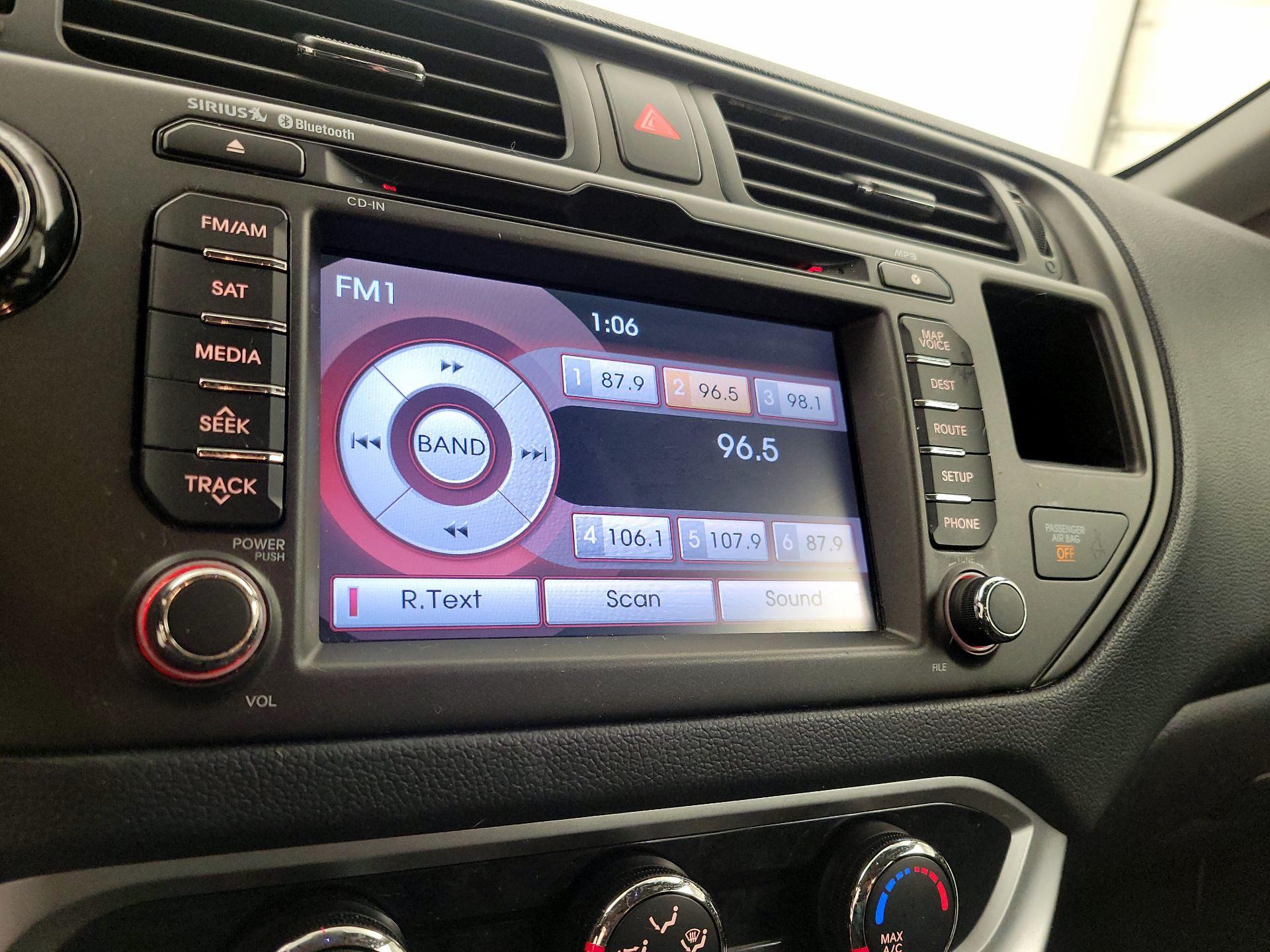 Thumbnail: 2014 Kia Rio - 13