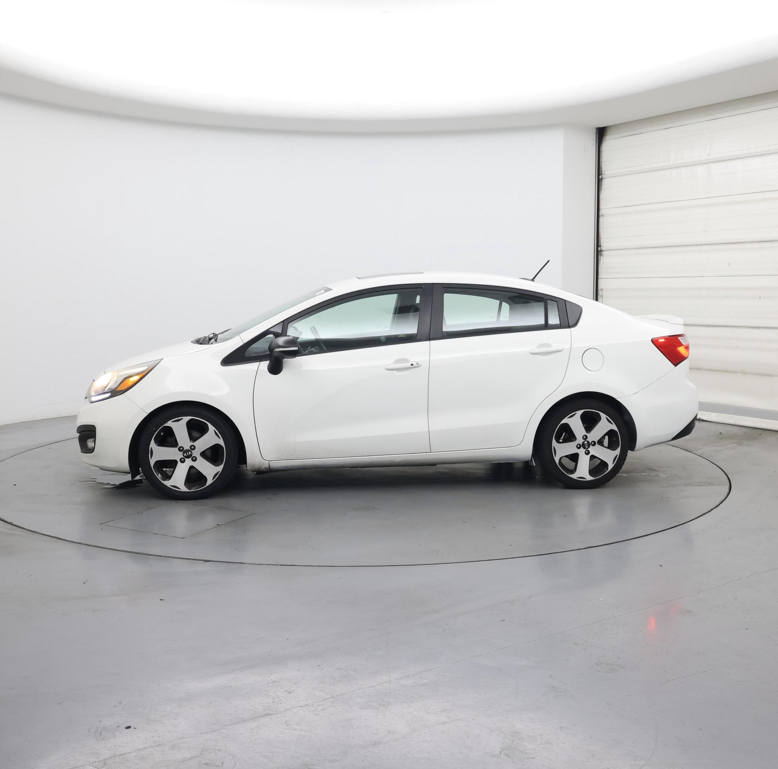 Thumbnail: 2014 Kia Rio - 3