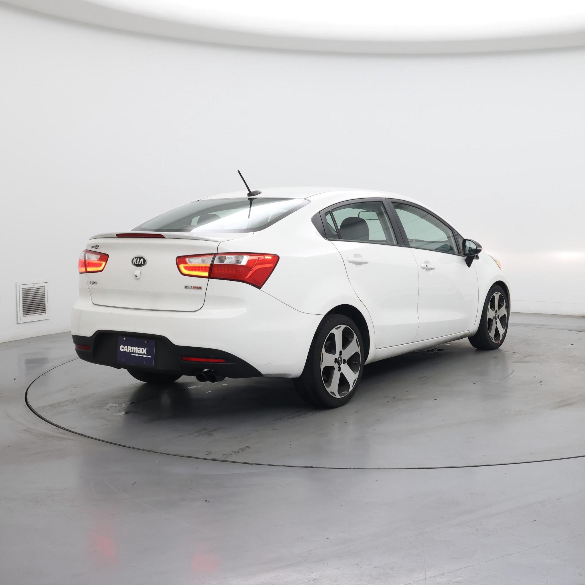Thumbnail: 2014 Kia Rio - 8