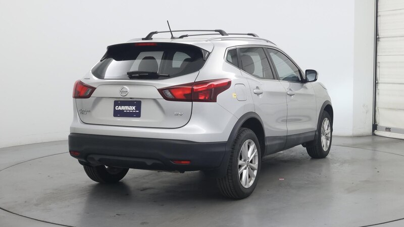 2018 Nissan Rogue Sport SV 8