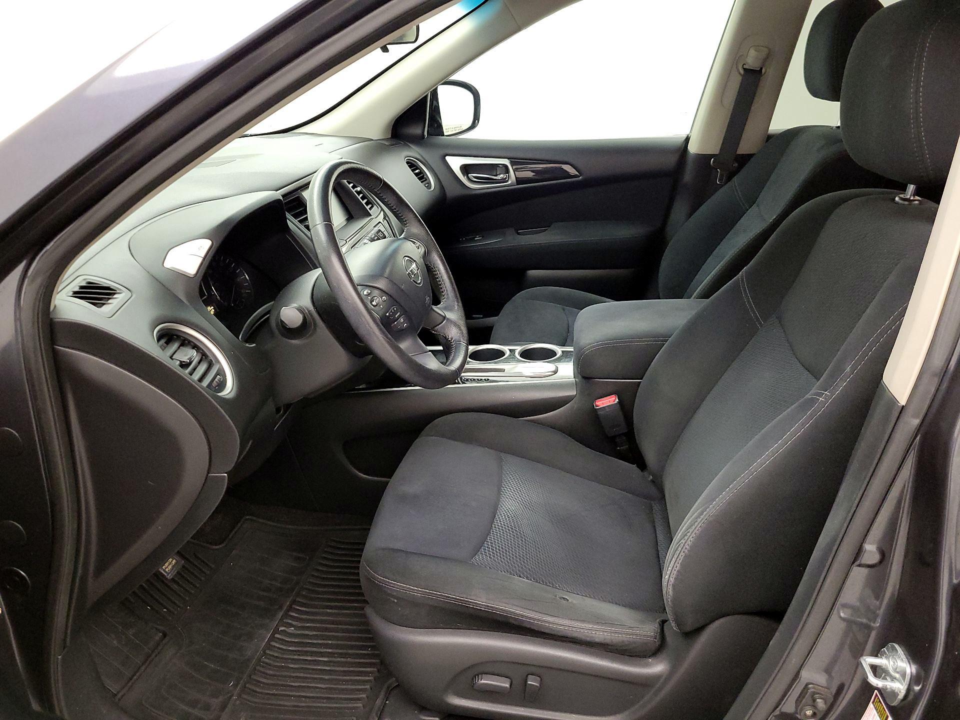Thumbnail: 2013 Nissan Pathfinder - 11