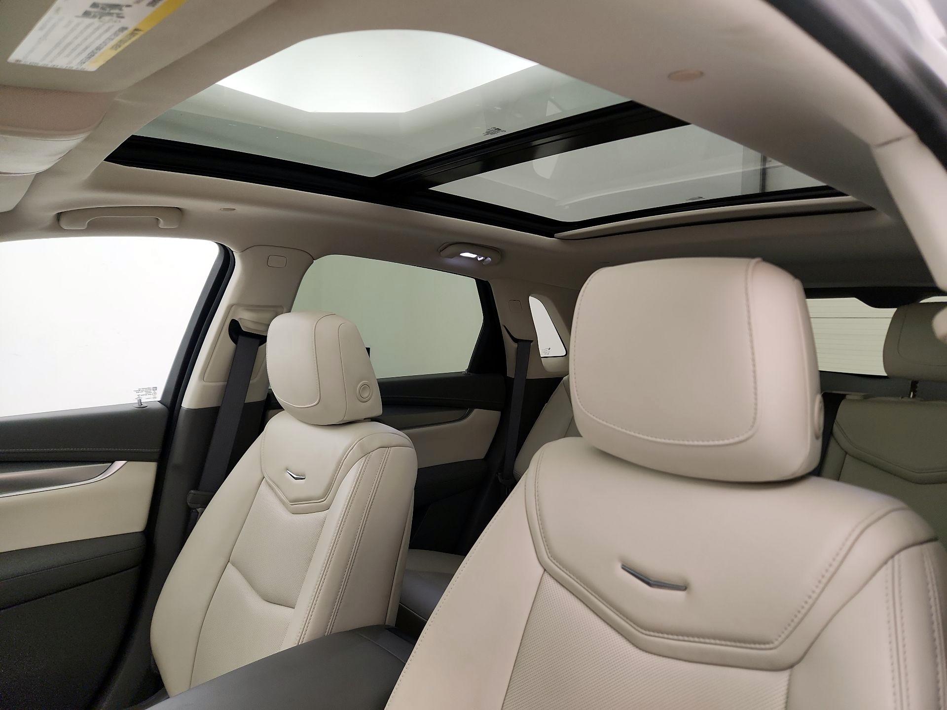 Thumbnail: 2017 Cadillac XT5 - 20