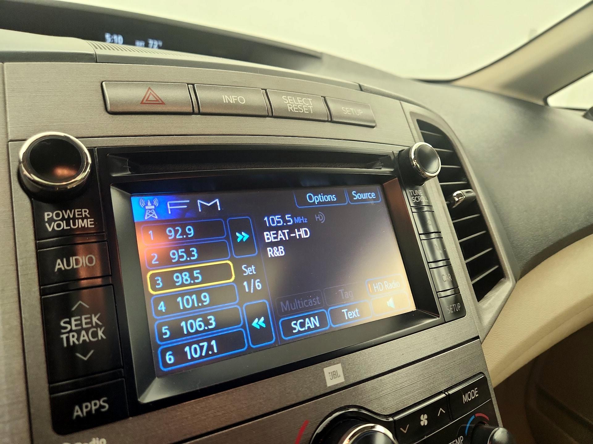 Thumbnail: 2013 Toyota Venza - 15
