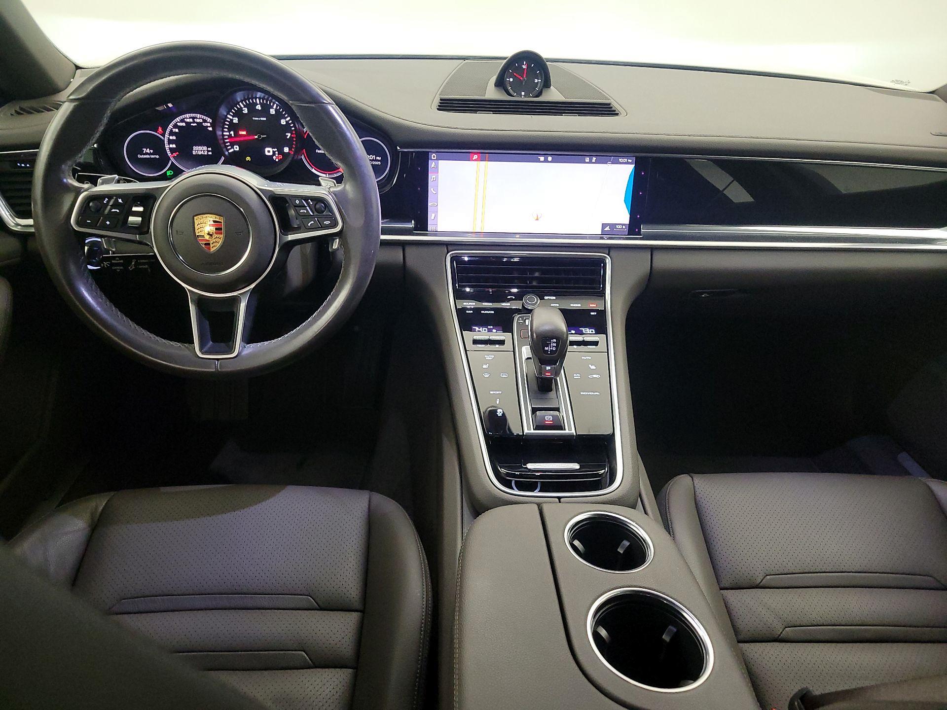 Thumbnail: 2018 Porsche Panamera - 9