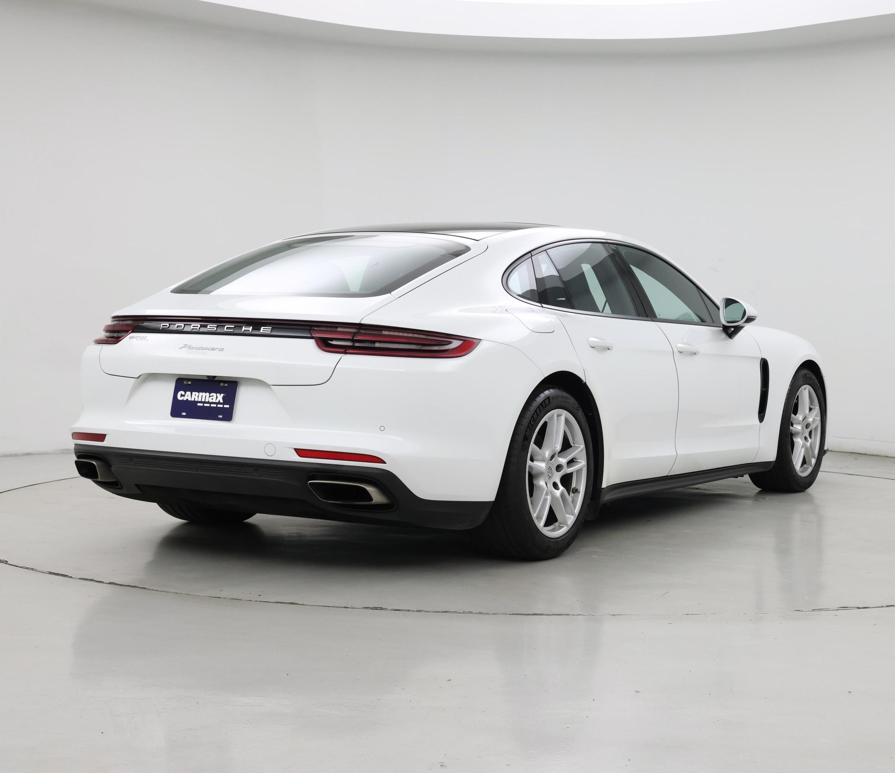 Thumbnail: 2018 Porsche Panamera - 8
