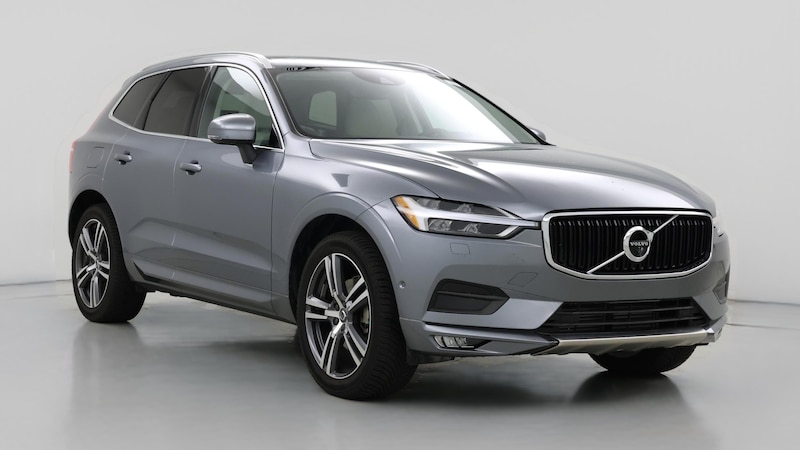 2018 Volvo XC60 T5 Momentum Hero Image