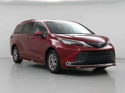 2021 Toyota Sienna XLE -
                Stockbridge, GA