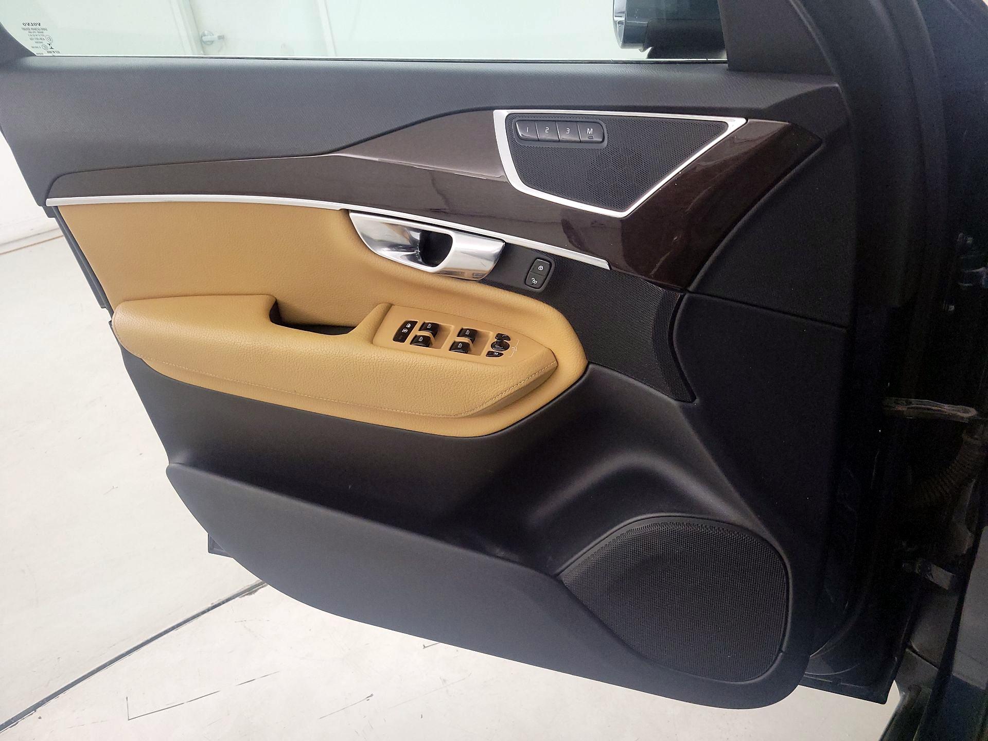 Thumbnail: 2018 Volvo XC90 - 12