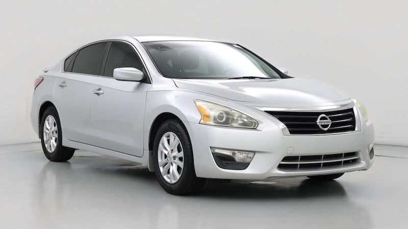 2015 Nissan Altima S Hero Image