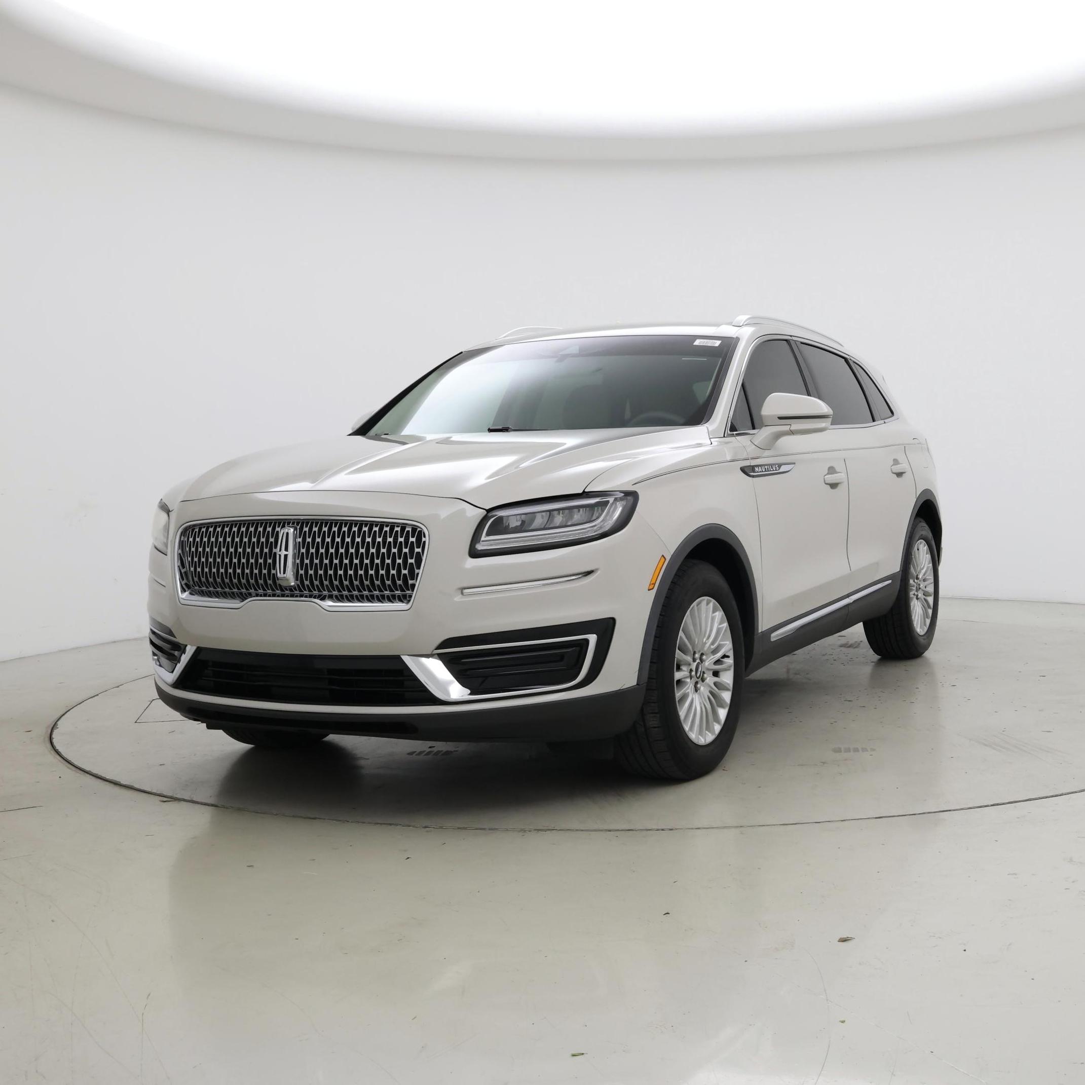 Thumbnail: 2019 Lincoln Nautilus - 4