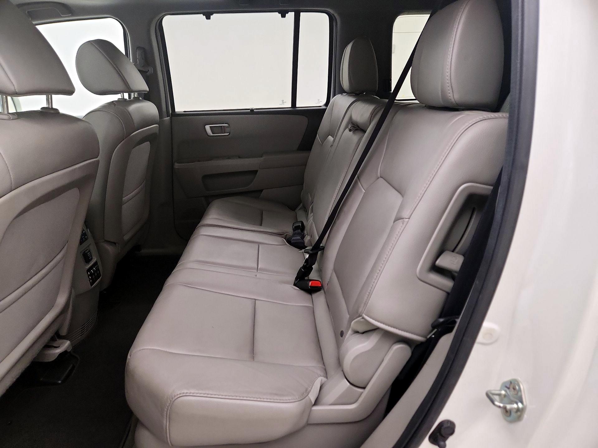 Thumbnail: 2014 Honda Pilot - 20