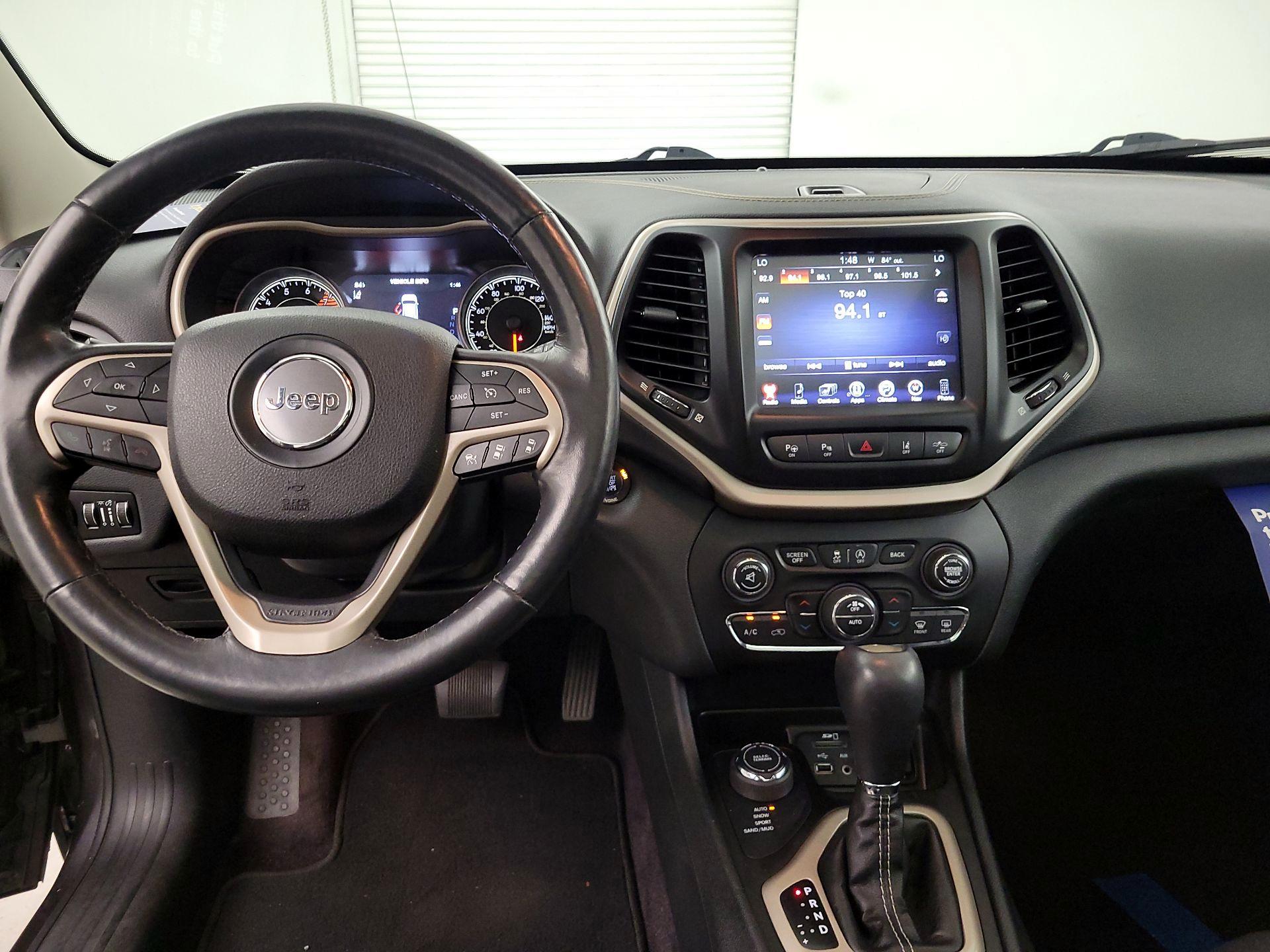 Thumbnail: 2016 Jeep Cherokee - 9