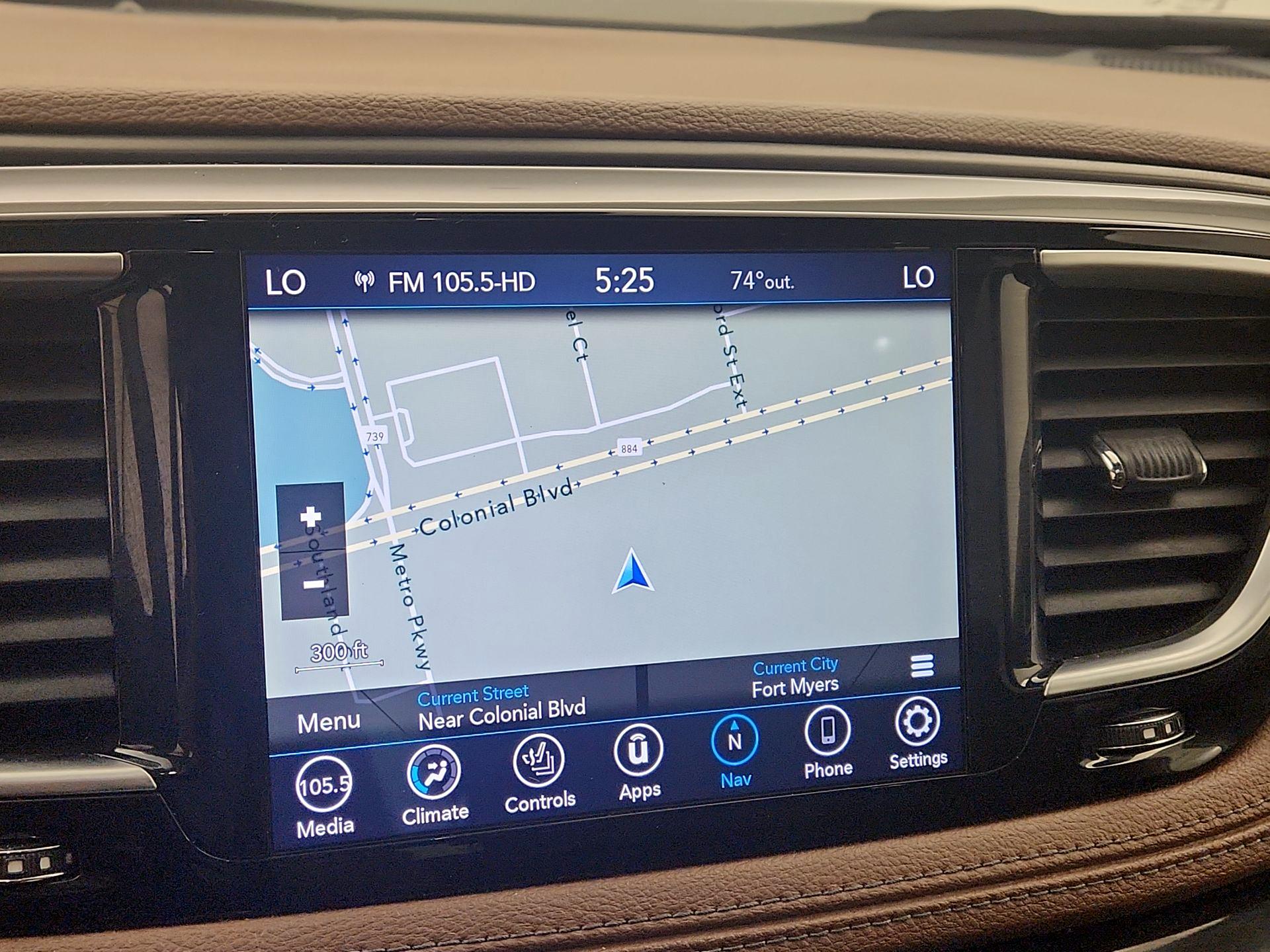 Thumbnail: 2020 Chrysler Pacifica - 14