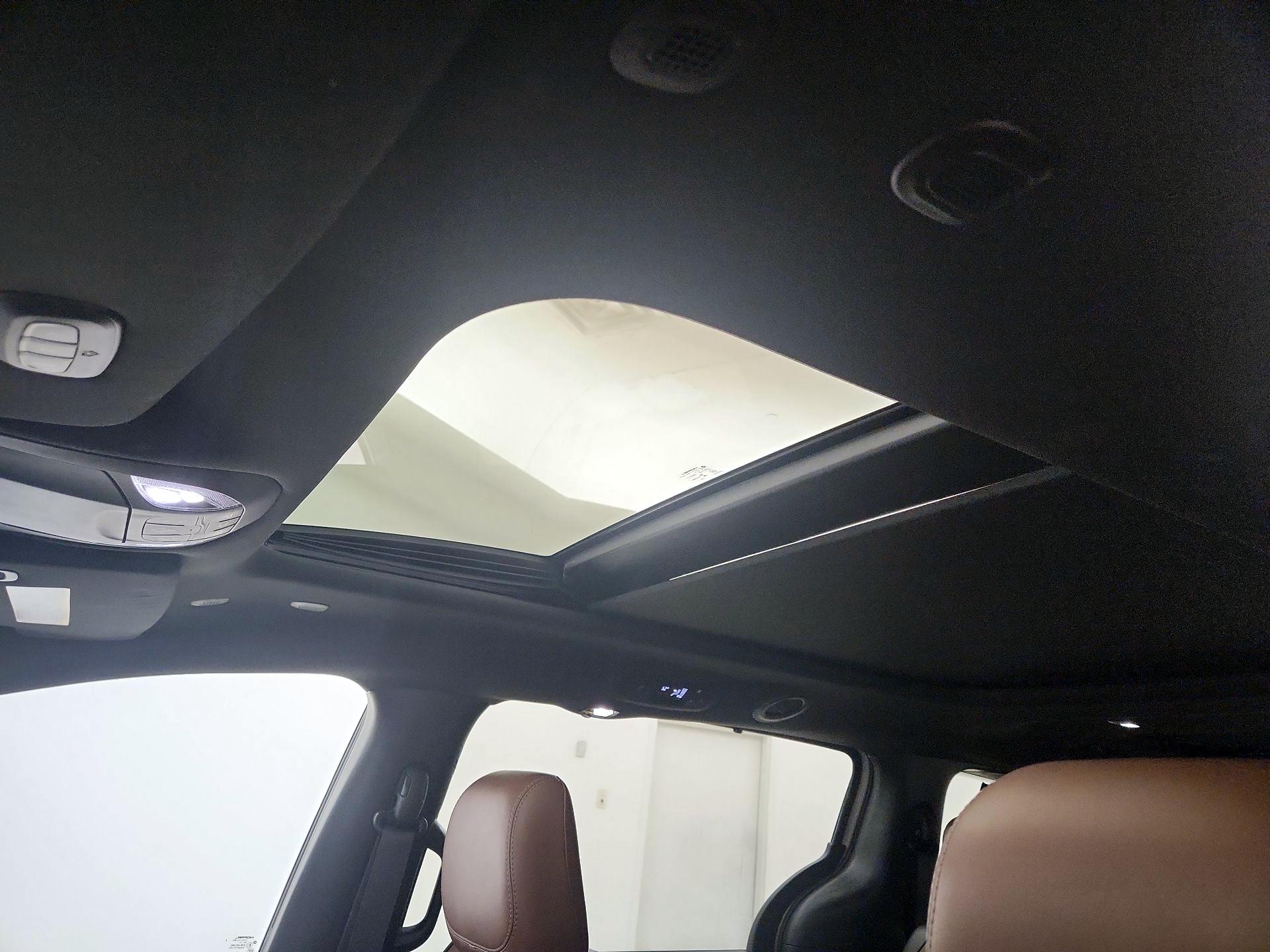 Thumbnail: 2020 Chrysler Pacifica - 20