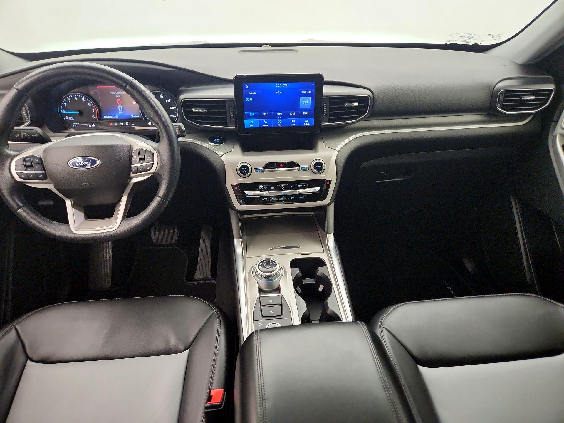 Thumbnail: 2022 Ford Explorer - 9