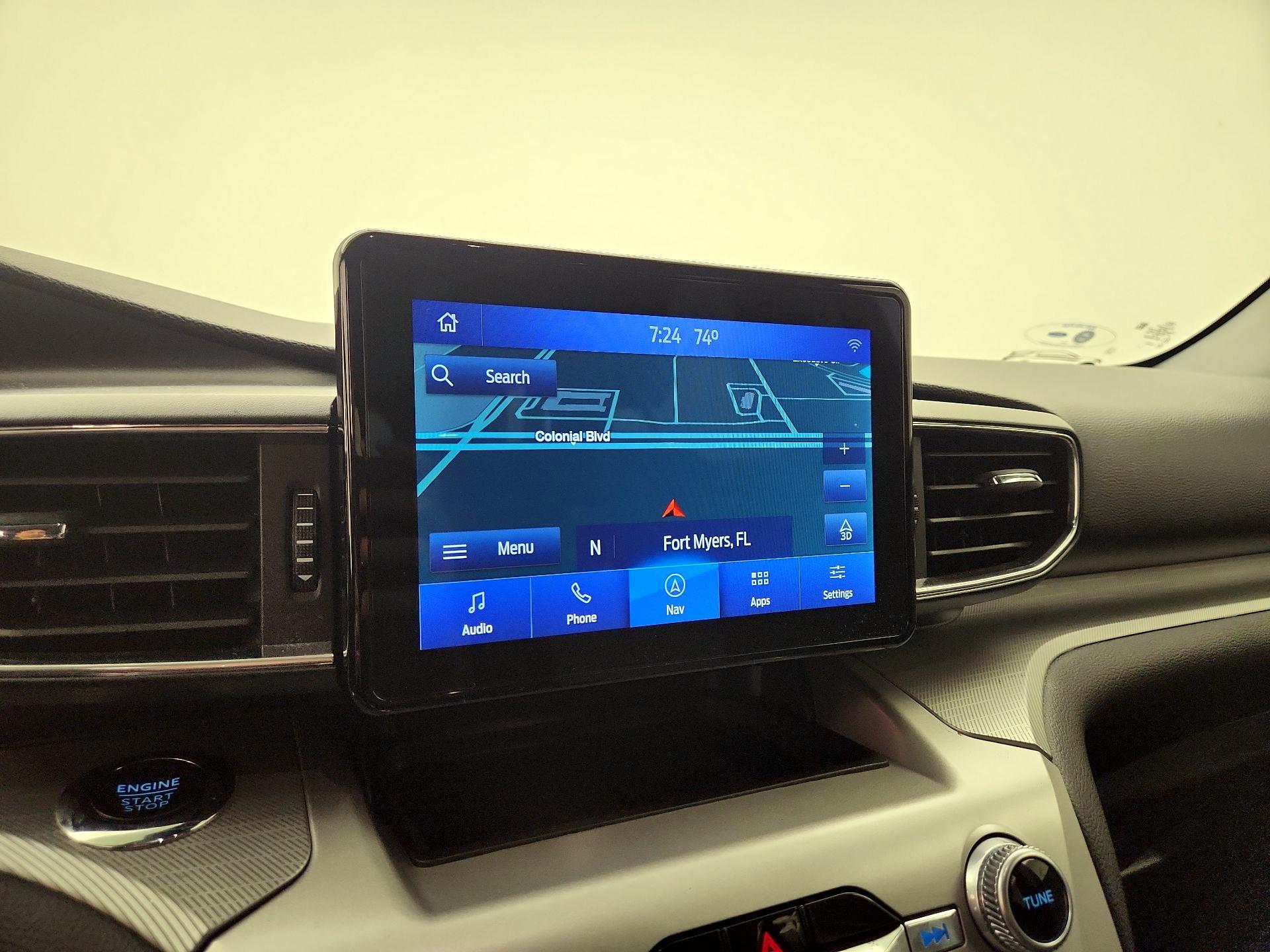 Thumbnail: 2022 Ford Explorer - 14