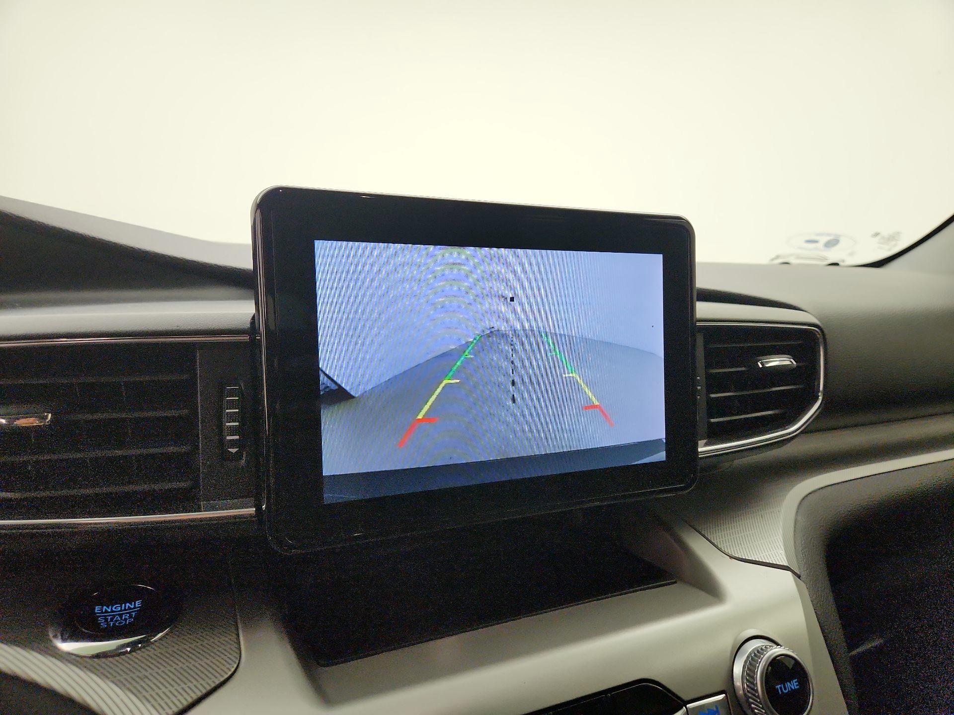 Thumbnail: 2022 Ford Explorer - 15