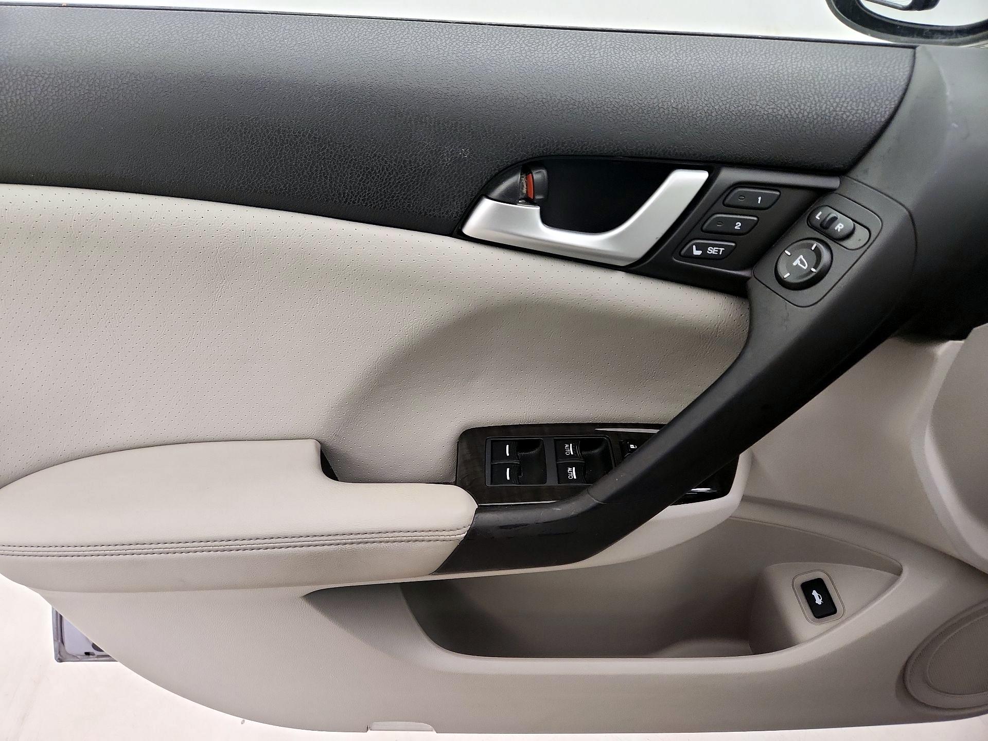 Thumbnail: 2013 Acura TSX - 12