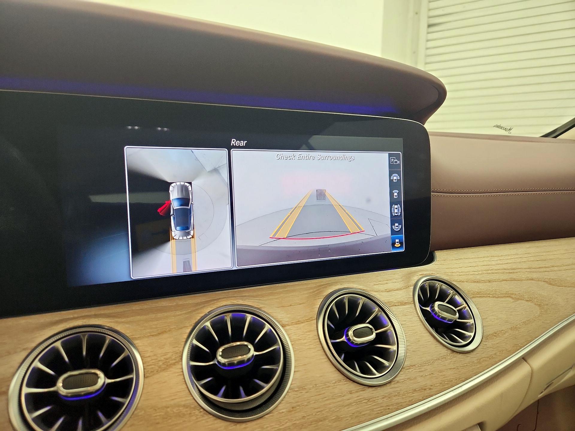 Thumbnail: 2020 Mercedes-Benz E-Class - 15