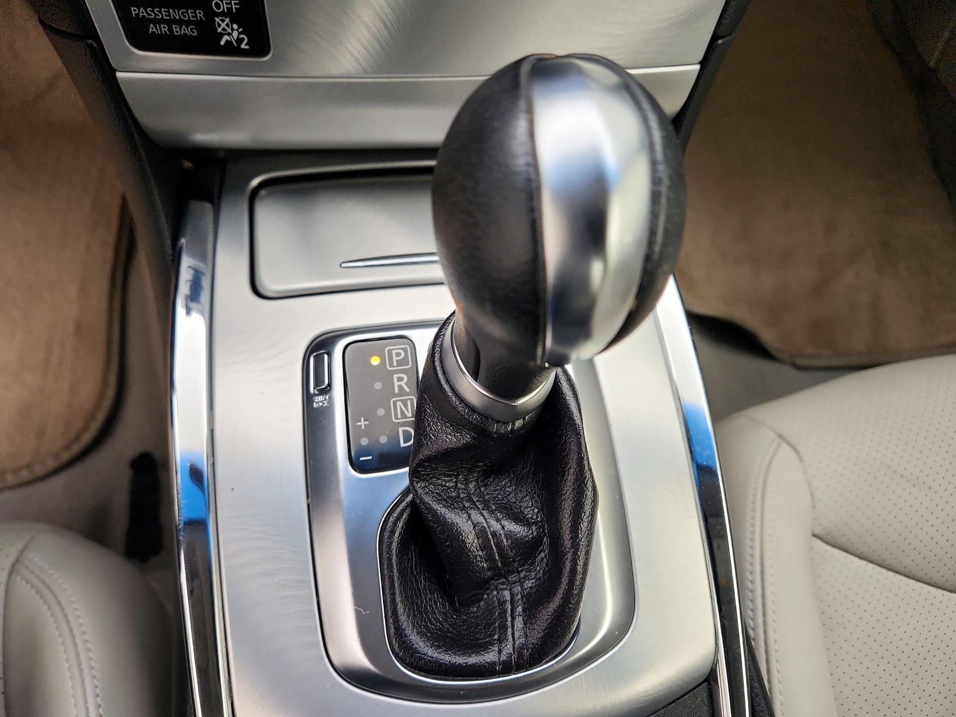 Thumbnail: 2015 INFINITI Q60 - 18