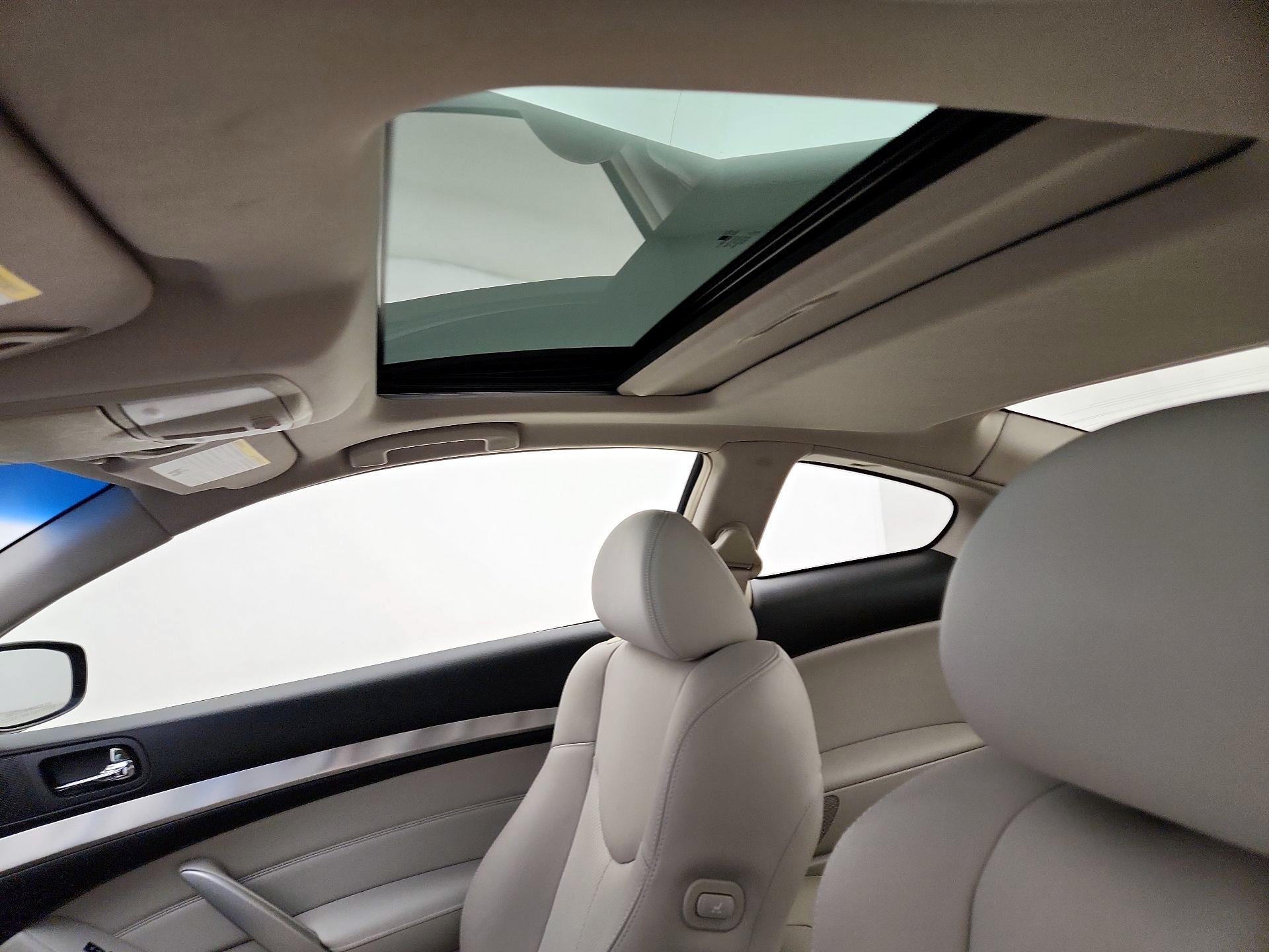 Thumbnail: 2015 INFINITI Q60 - 20