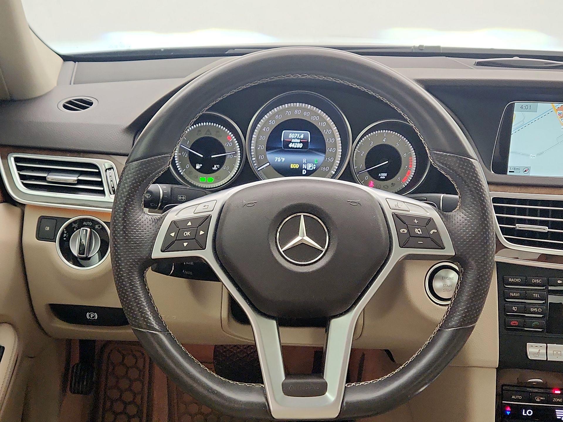 Thumbnail: 2014 Mercedes-Benz E-Class - 10
