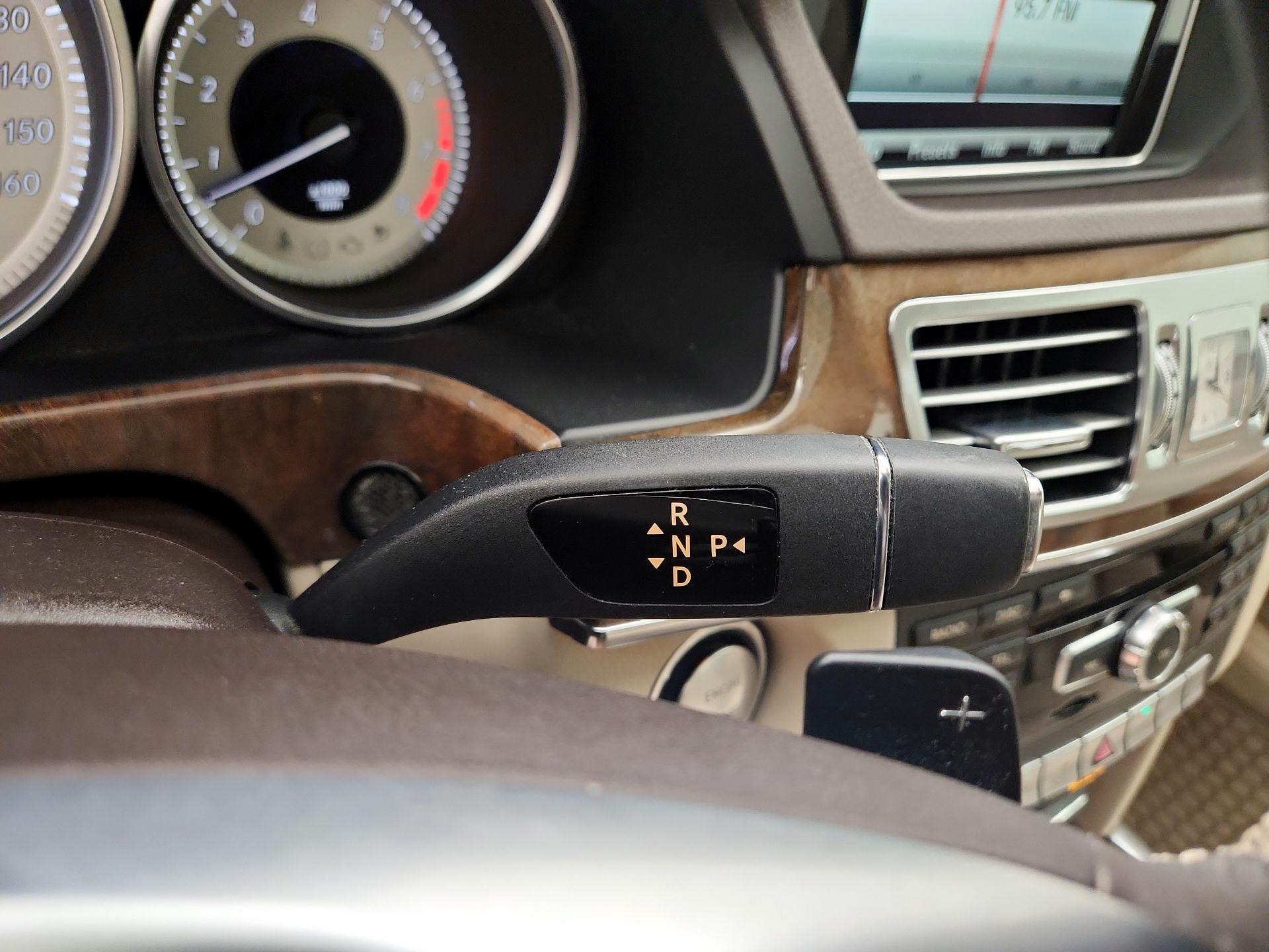 Thumbnail: 2014 Mercedes-Benz E-Class - 18
