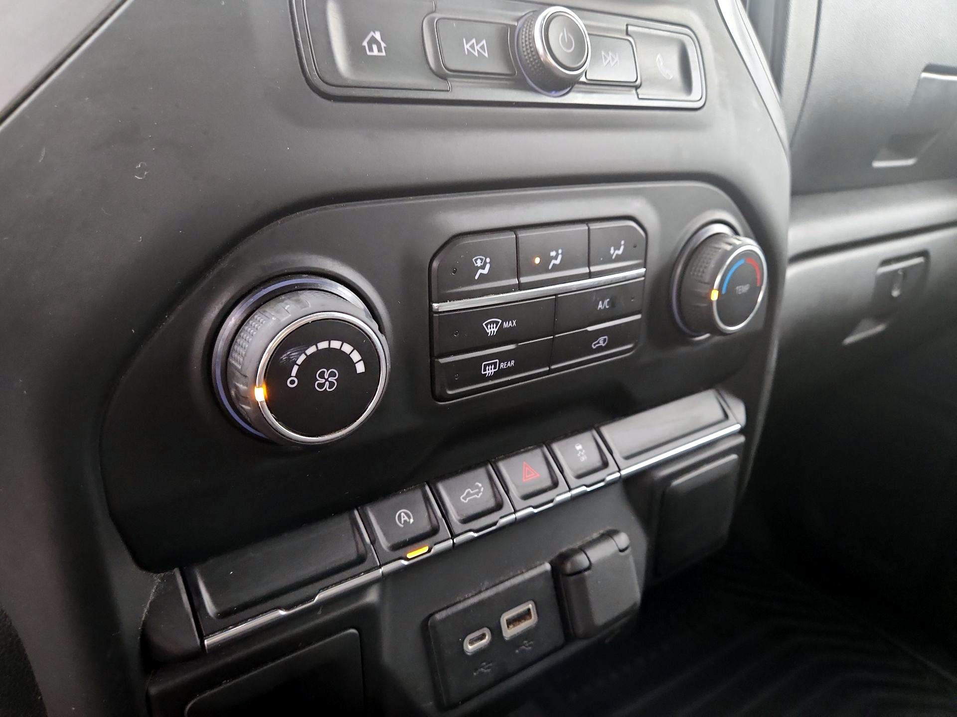 Thumbnail: 2022 Chevrolet Silverado 1500 - 16