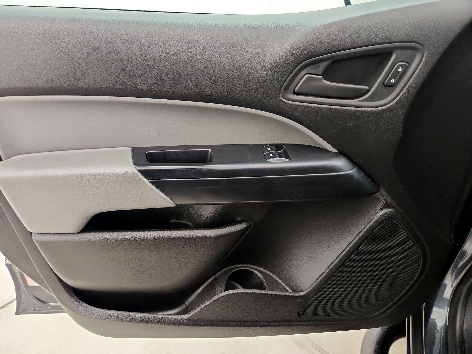 Thumbnail: 2016 Chevrolet Colorado - 12