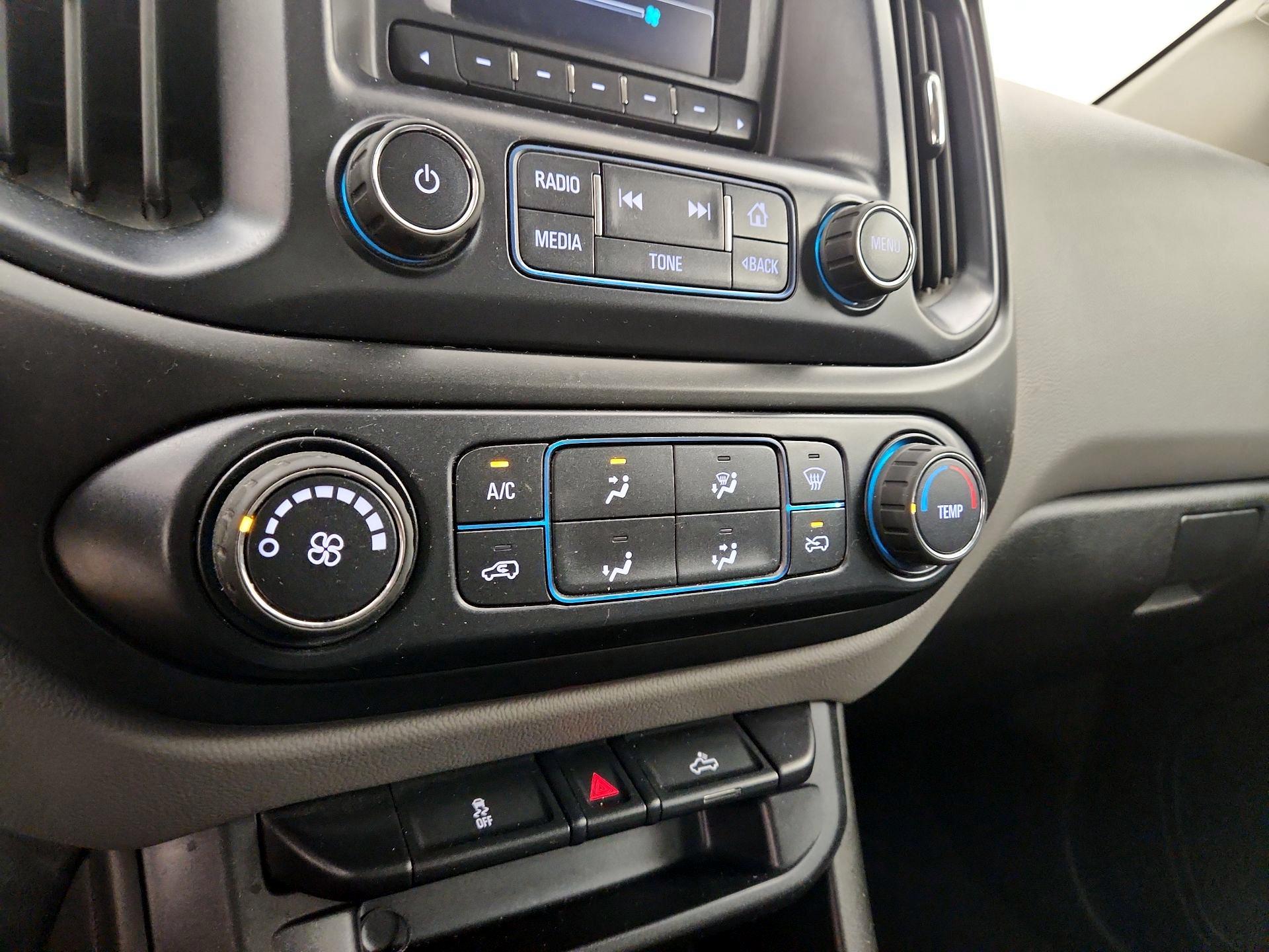 Thumbnail: 2016 Chevrolet Colorado - 16