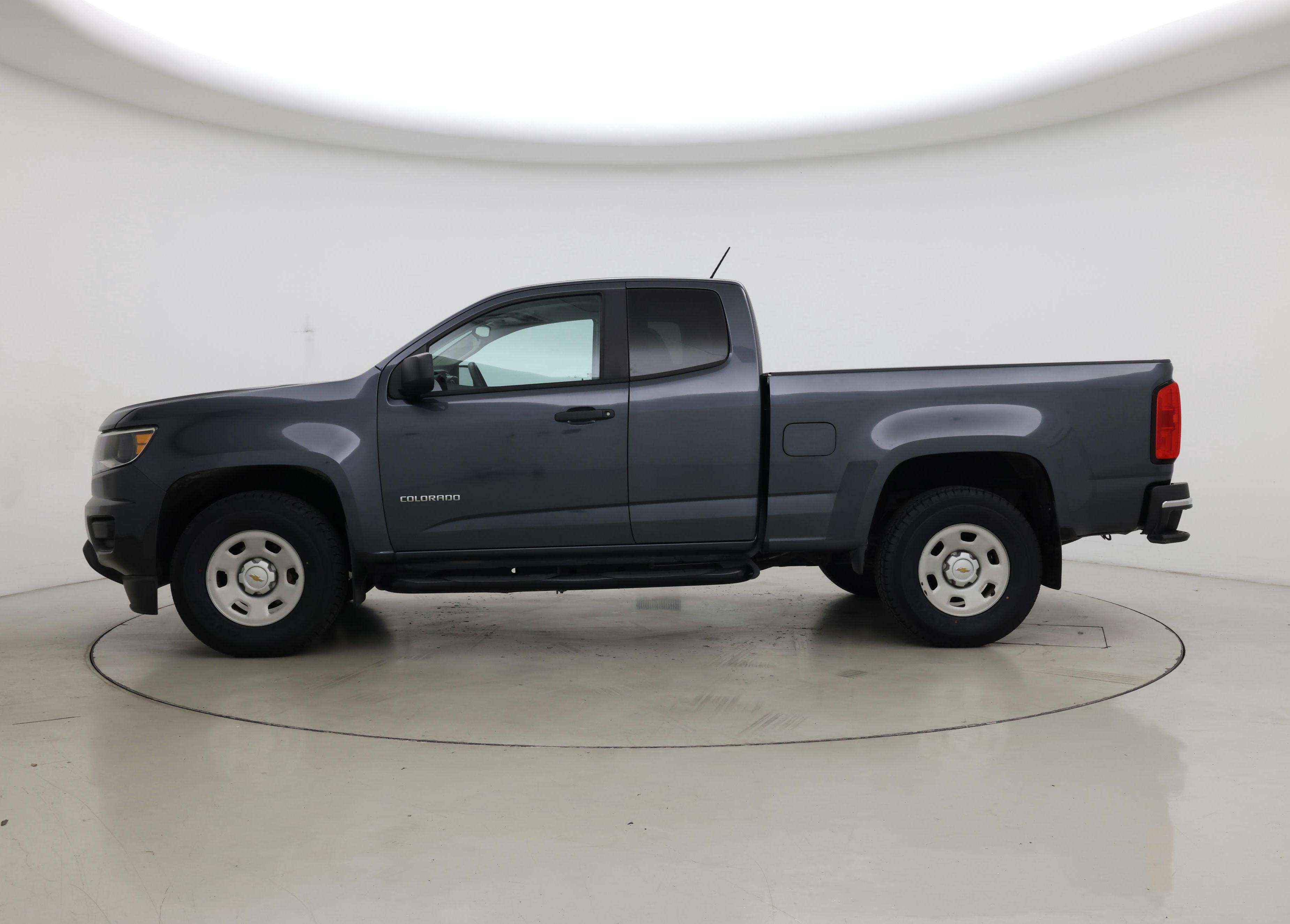 Thumbnail: 2016 Chevrolet Colorado - 3