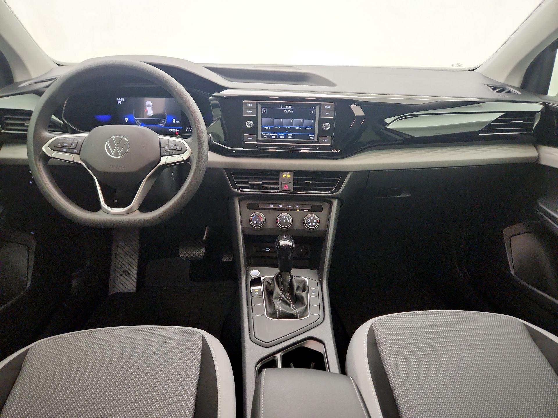 Thumbnail: 2022 Volkswagen Taos - 9