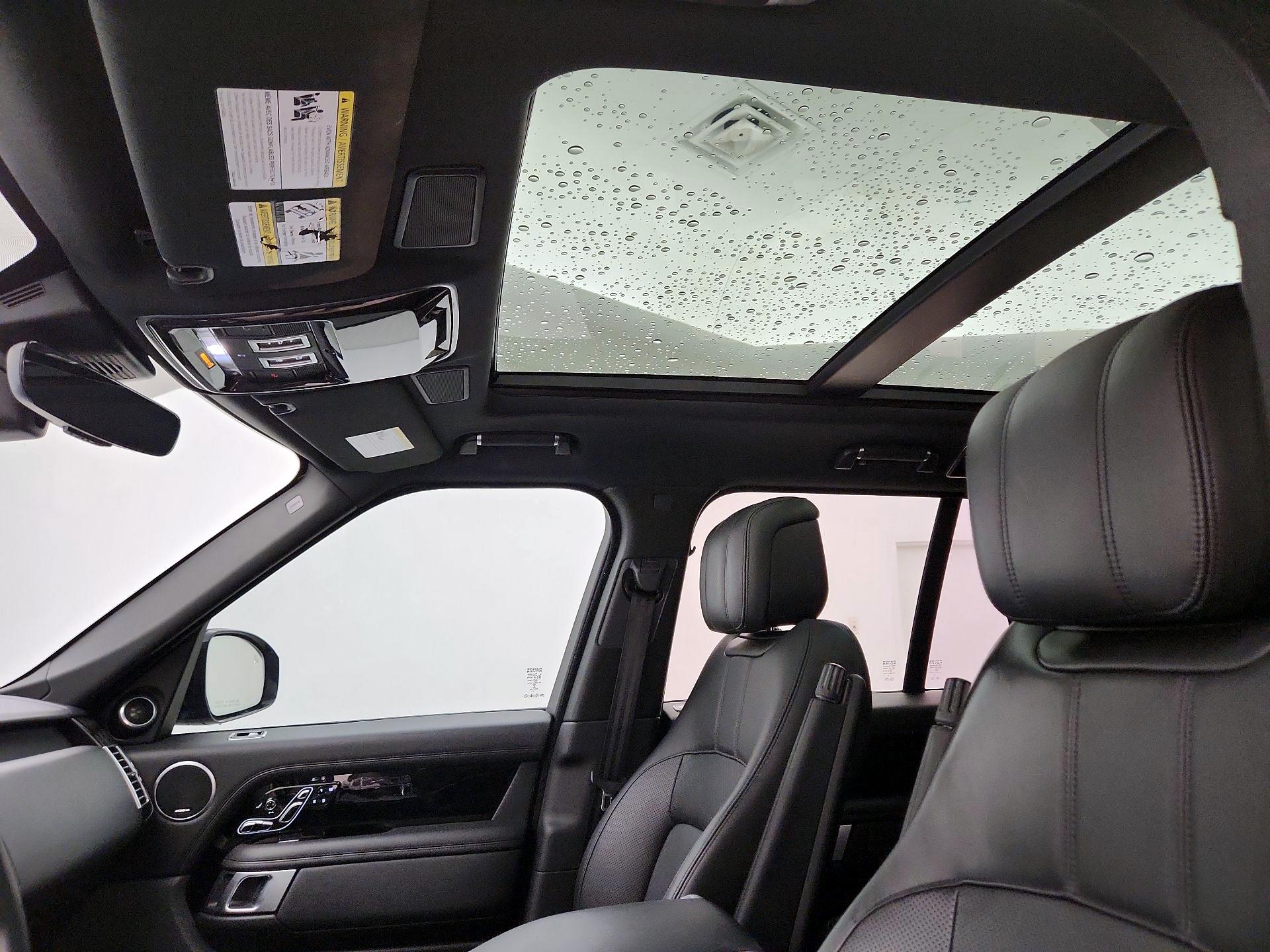 Thumbnail: 2020 Land Rover Range Rover - 20