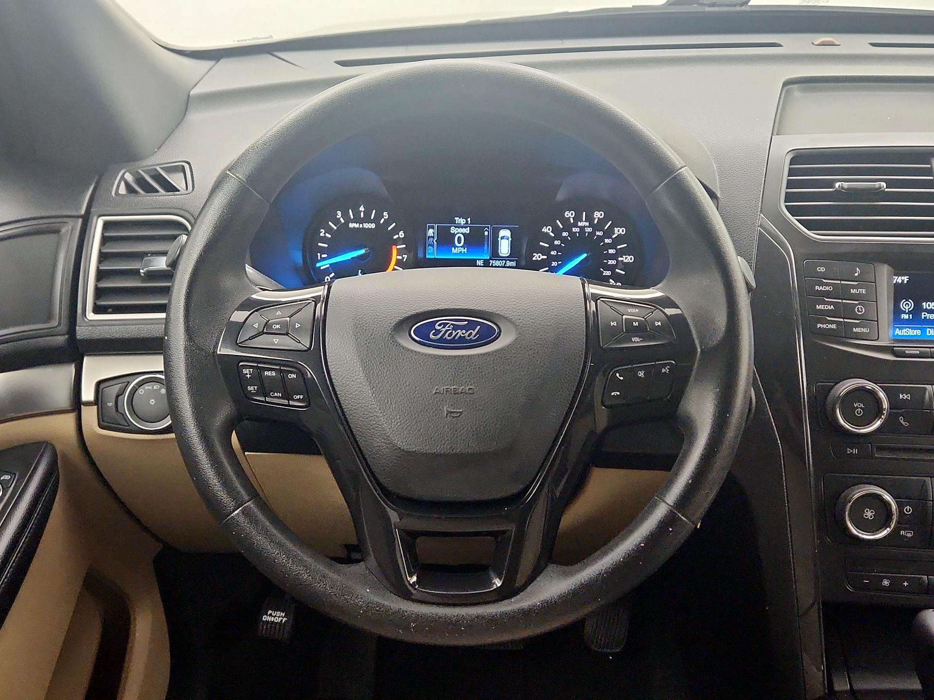 Thumbnail: 2017 Ford Explorer - 10