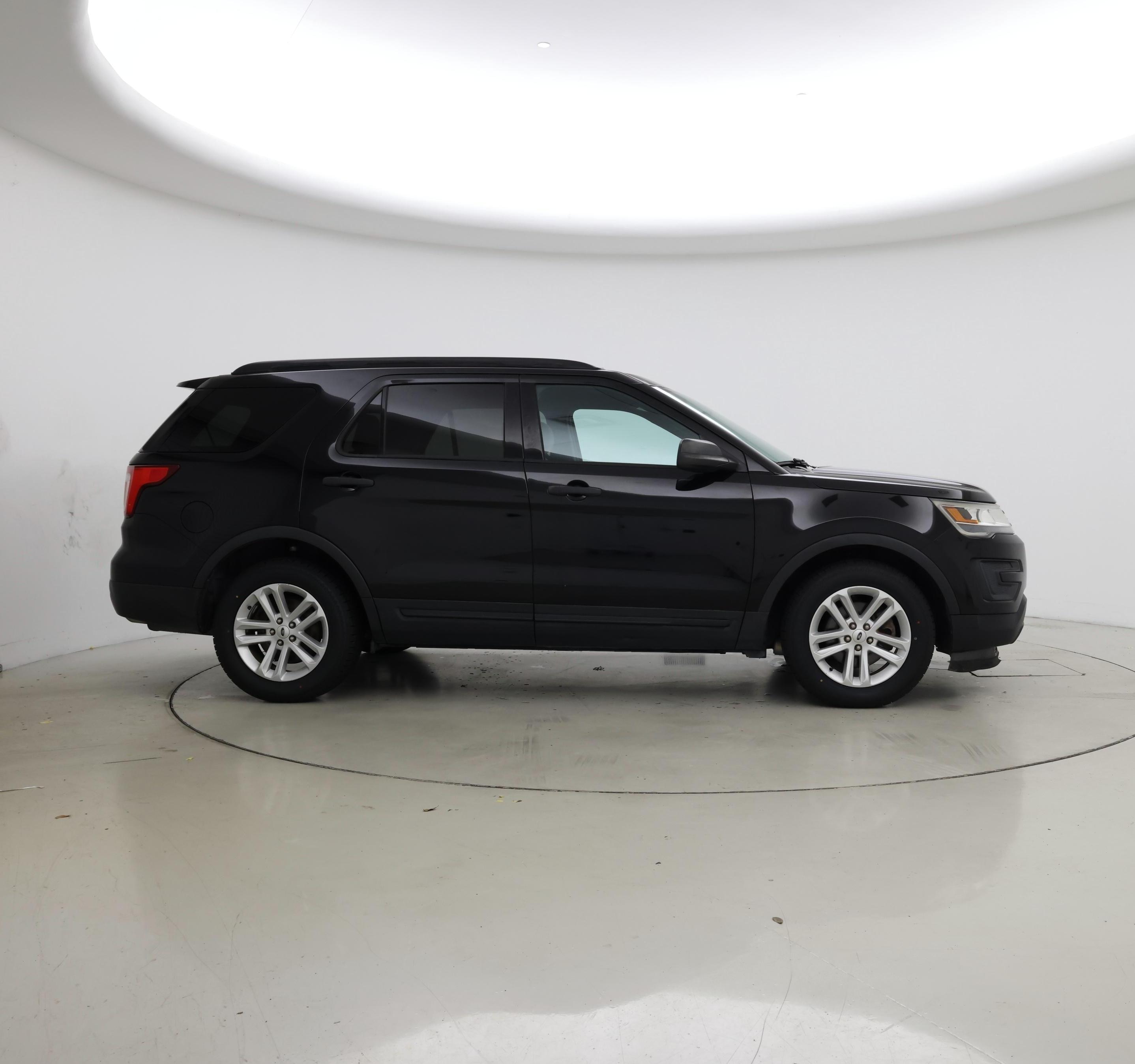 Thumbnail: 2017 Ford Explorer - 7