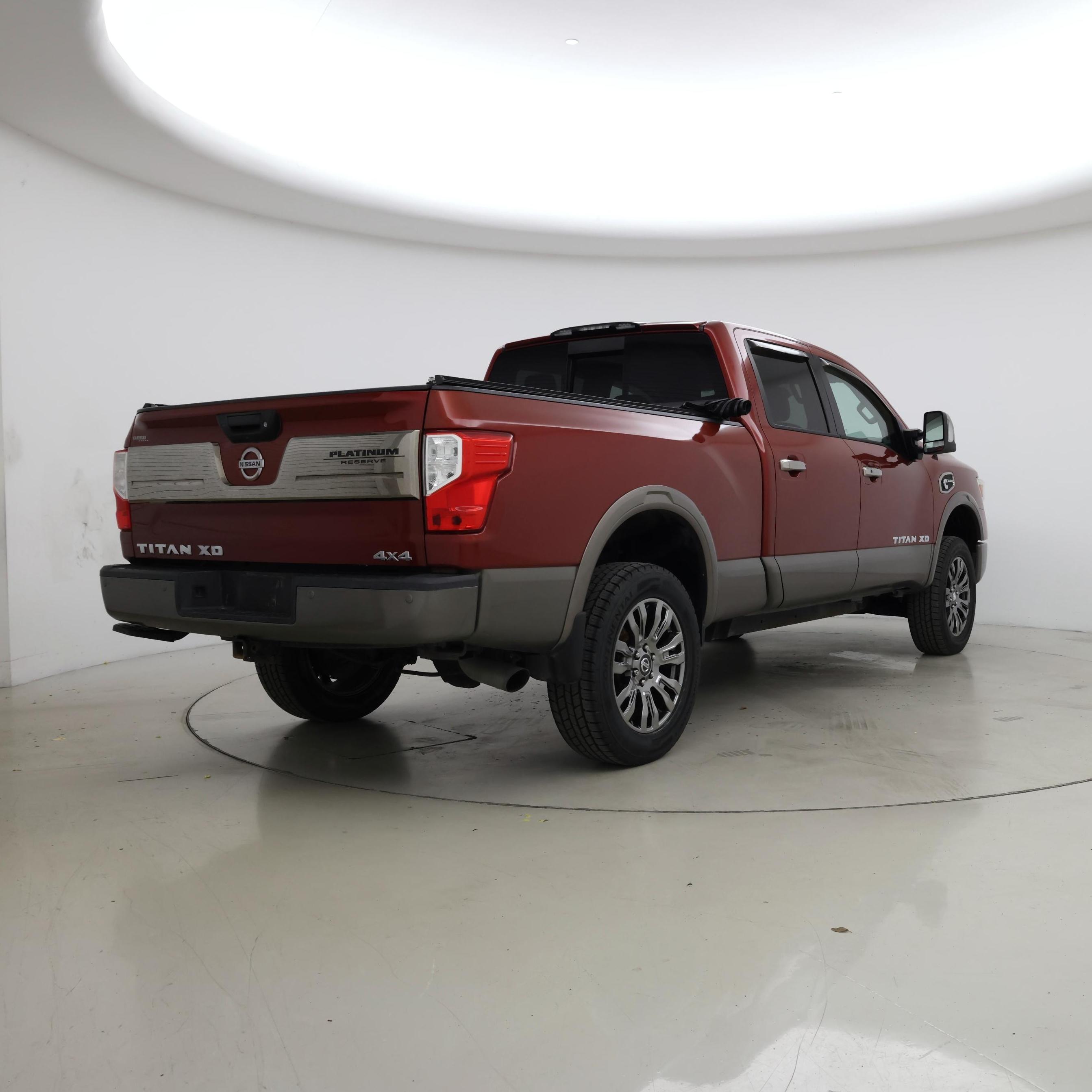 Thumbnail: 2018 Nissan Titan - 8