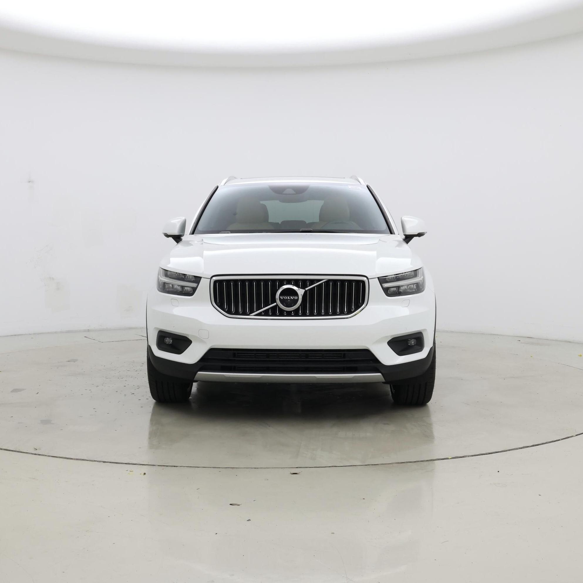 Thumbnail: 2021 Volvo XC40 - 5